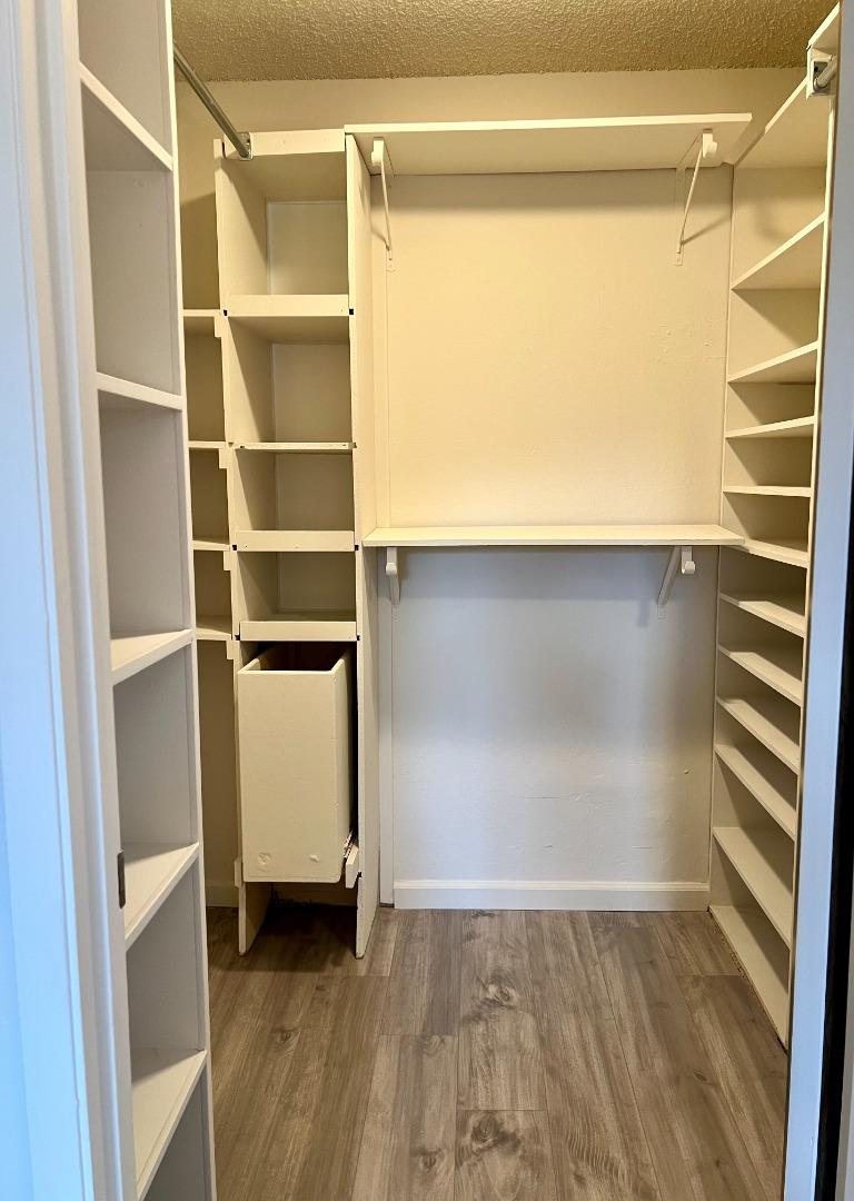 Detail Gallery Image 6 of 21 For 403 Piccadilly Pl #22,  San Bruno,  CA 94066 - 1 Beds | 1 Baths