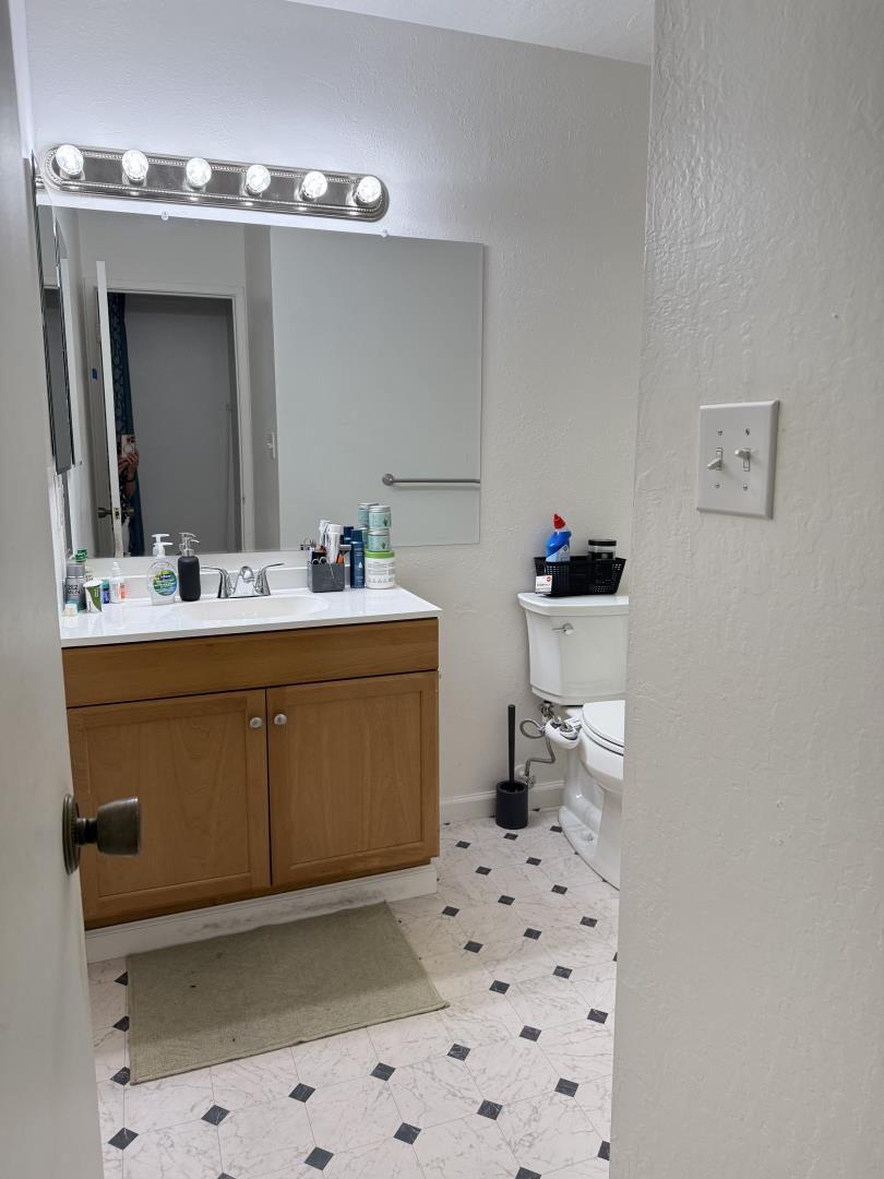 Detail Gallery Image 7 of 21 For 403 Piccadilly Pl #22,  San Bruno,  CA 94066 - 1 Beds | 1 Baths