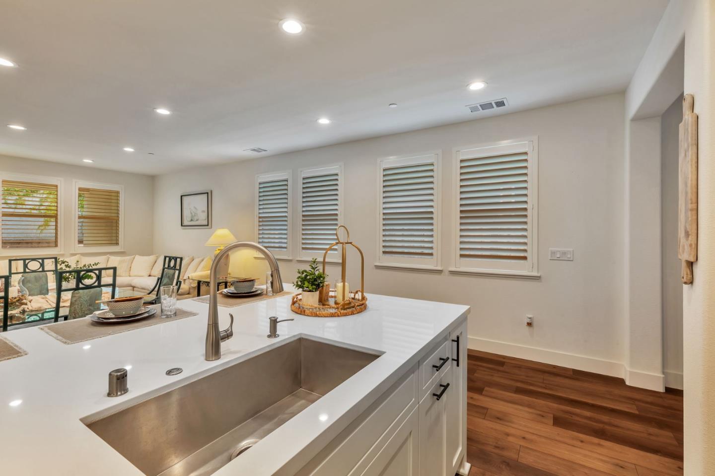 Detail Gallery Image 14 of 36 For 2071 Santoro Way, Hollister,  CA 95023 - 2 Beds | 2 Baths
