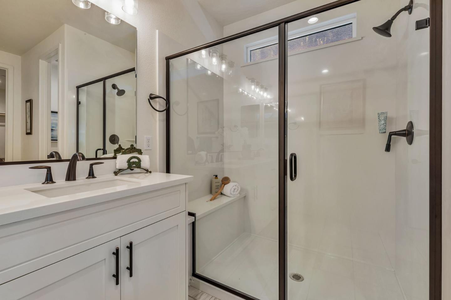 Detail Gallery Image 23 of 36 For 2071 Santoro Way, Hollister,  CA 95023 - 2 Beds | 2 Baths