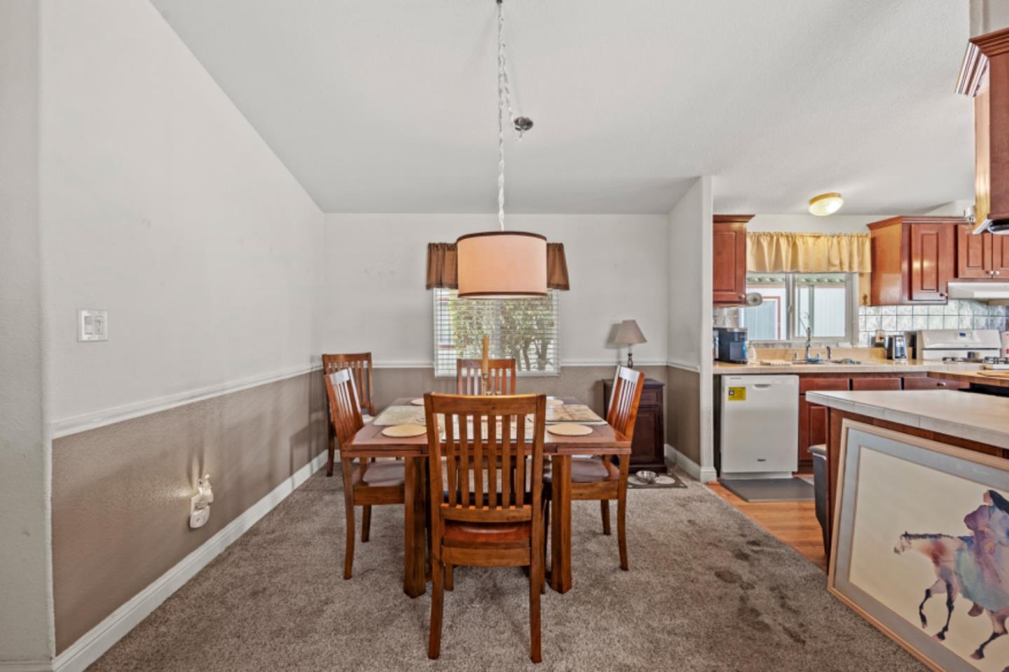 Detail Gallery Image 11 of 31 For 55 San Juan Grade Rd #100,  Salinas,  CA 93906 - 2 Beds | 2 Baths