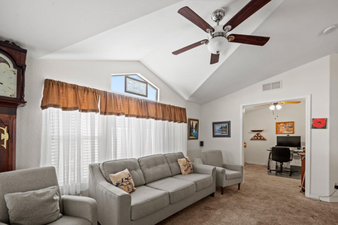 Detail Gallery Image 12 of 31 For 55 San Juan Grade Rd #100,  Salinas,  CA 93906 - 2 Beds | 2 Baths