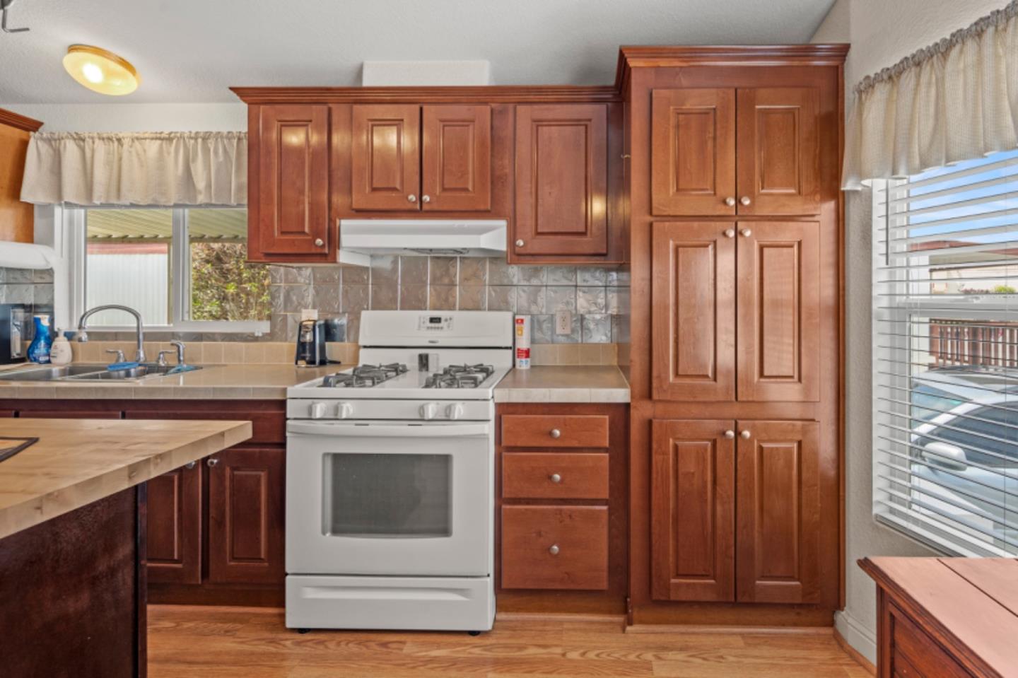 Detail Gallery Image 27 of 31 For 55 San Juan Grade Rd #100,  Salinas,  CA 93906 - 2 Beds | 2 Baths