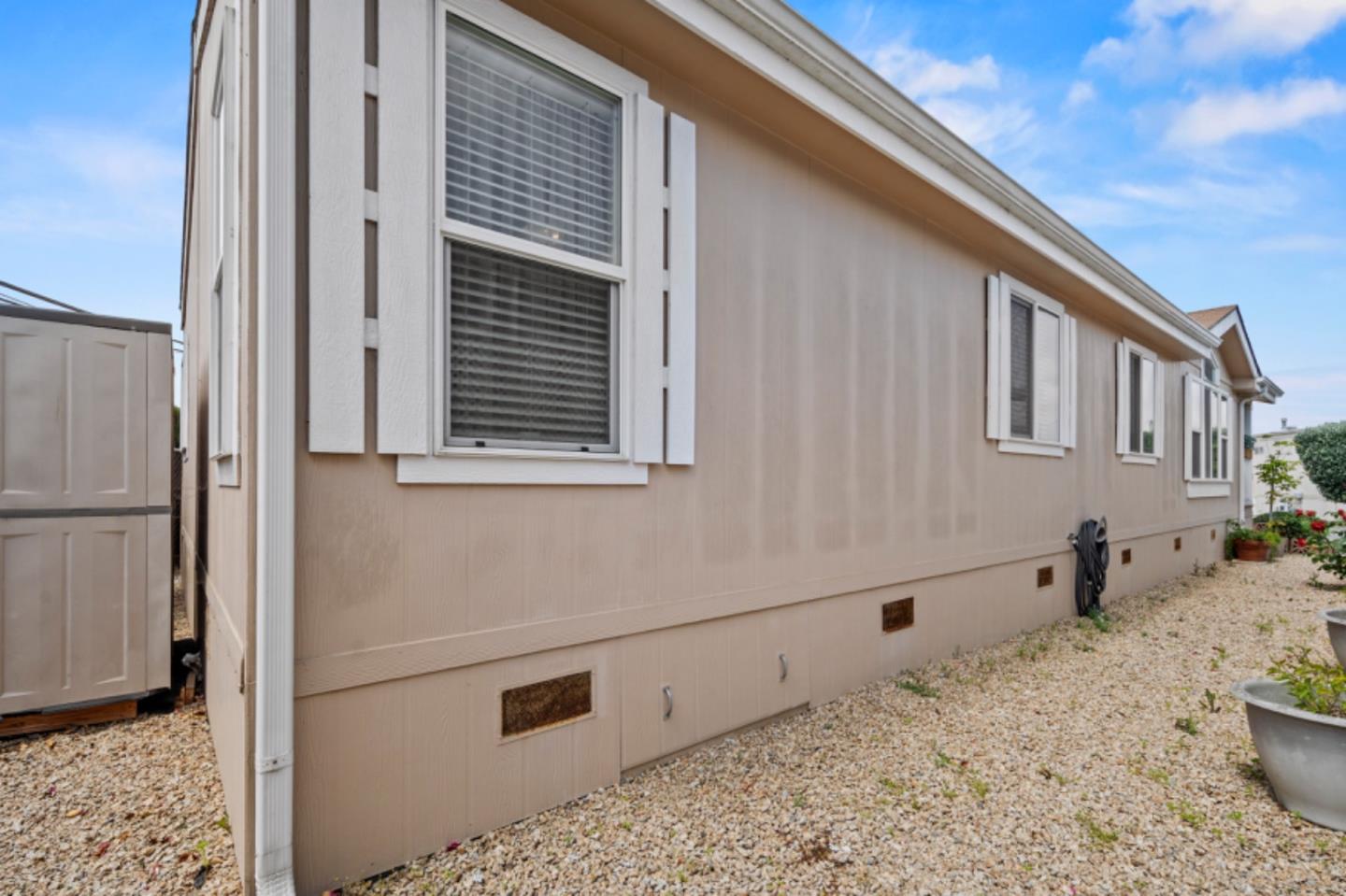 Detail Gallery Image 3 of 31 For 55 San Juan Grade Rd #100,  Salinas,  CA 93906 - 2 Beds | 2 Baths