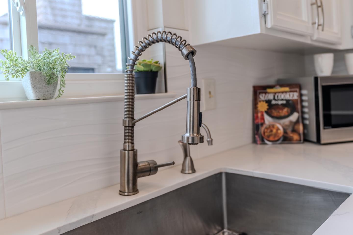 Detail Gallery Image 17 of 55 For 262 Beachview Ave #5,  Pacifica,  CA 94044 - 2 Beds | 2/1 Baths