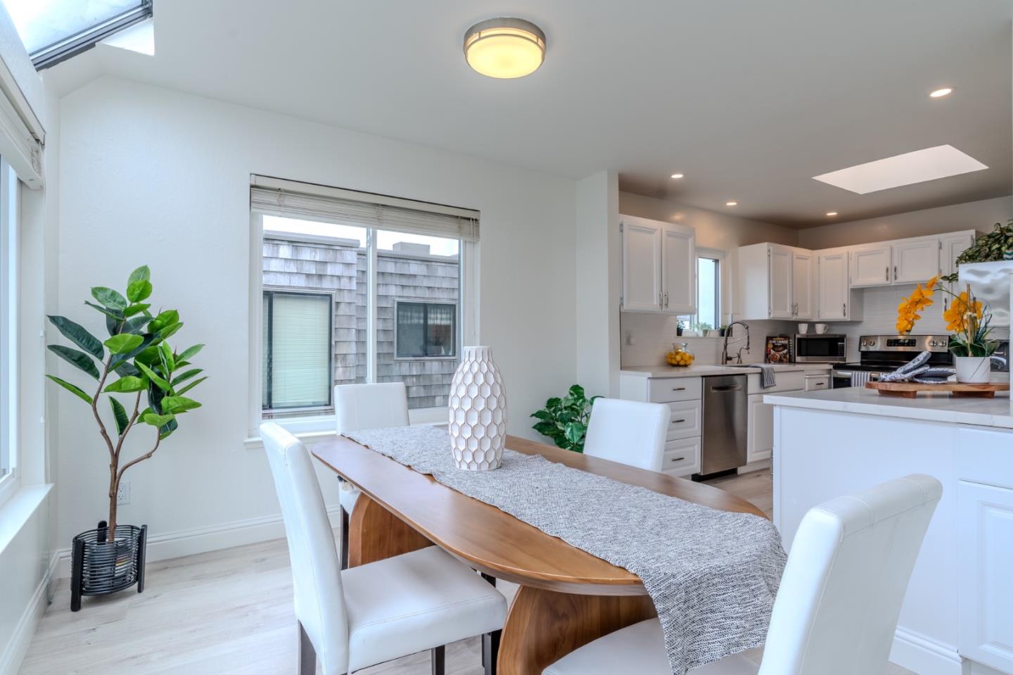 Detail Gallery Image 20 of 55 For 262 Beachview Ave #5,  Pacifica,  CA 94044 - 2 Beds | 2/1 Baths