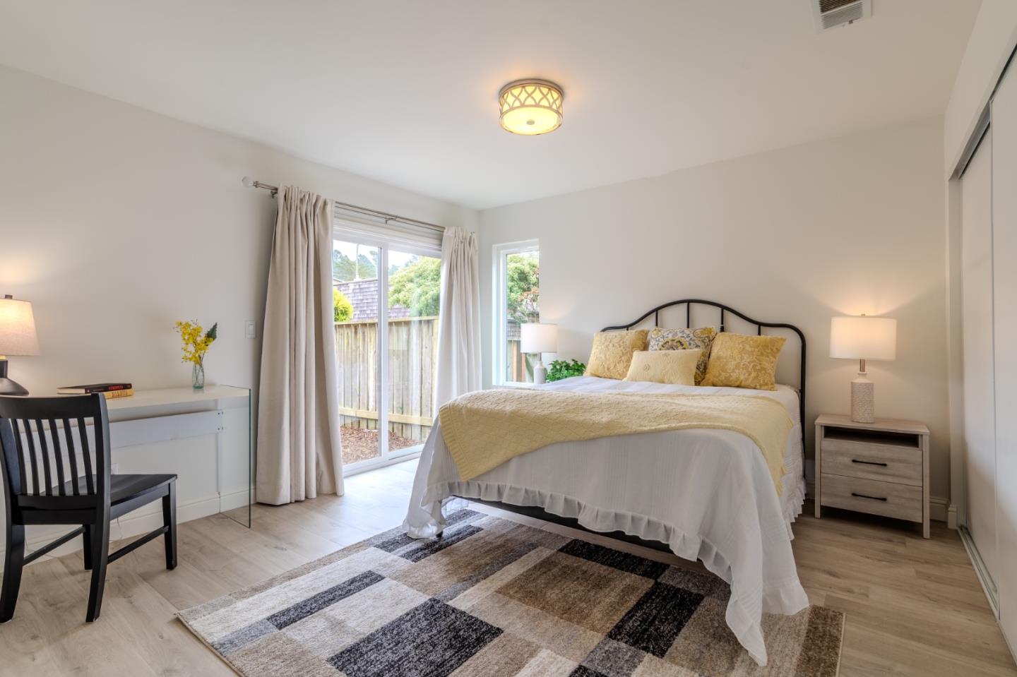Detail Gallery Image 23 of 55 For 262 Beachview Ave #5,  Pacifica,  CA 94044 - 2 Beds | 2/1 Baths