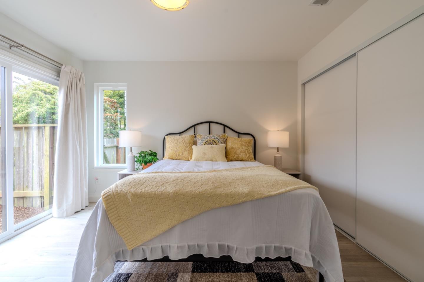 Detail Gallery Image 24 of 55 For 262 Beachview Ave #5,  Pacifica,  CA 94044 - 2 Beds | 2/1 Baths
