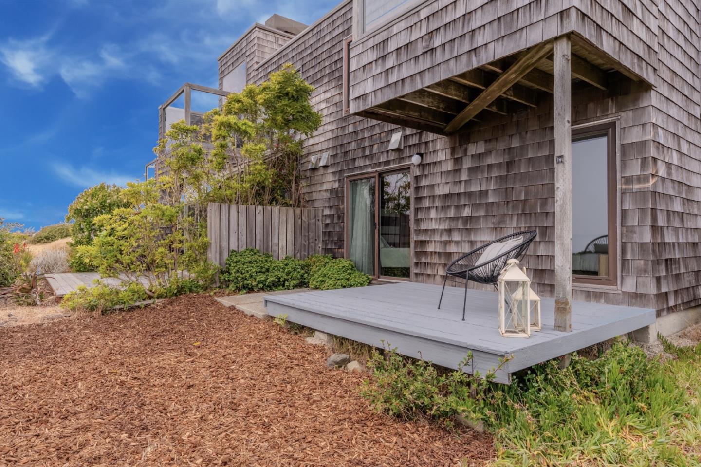 Detail Gallery Image 37 of 55 For 262 Beachview Ave #5,  Pacifica,  CA 94044 - 2 Beds | 2/1 Baths