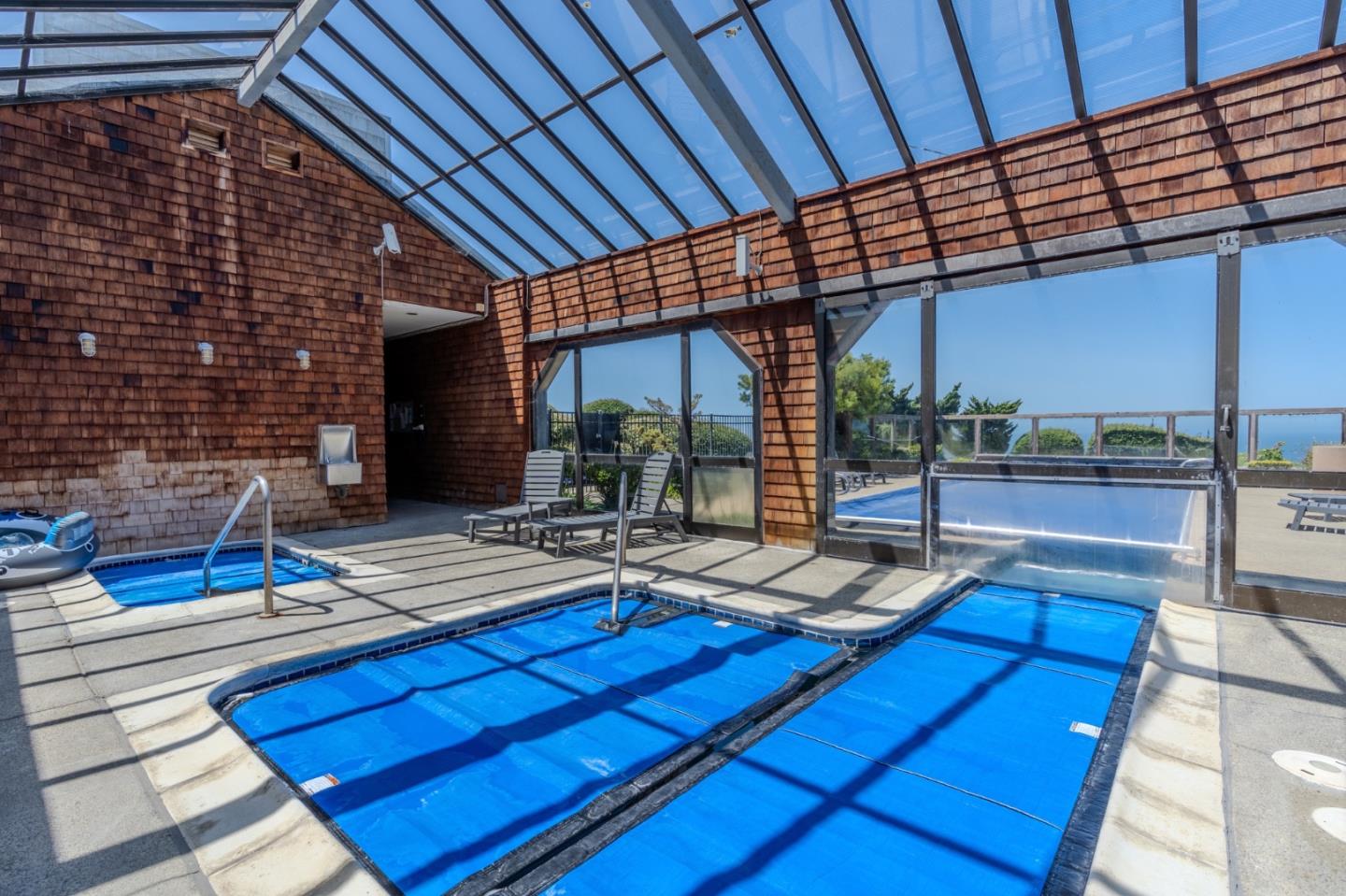 Detail Gallery Image 40 of 55 For 262 Beachview Ave #5,  Pacifica,  CA 94044 - 2 Beds | 2/1 Baths
