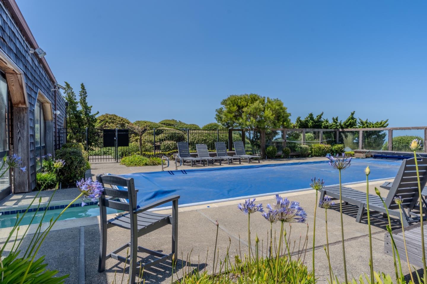 Detail Gallery Image 41 of 55 For 262 Beachview Ave #5,  Pacifica,  CA 94044 - 2 Beds | 2/1 Baths