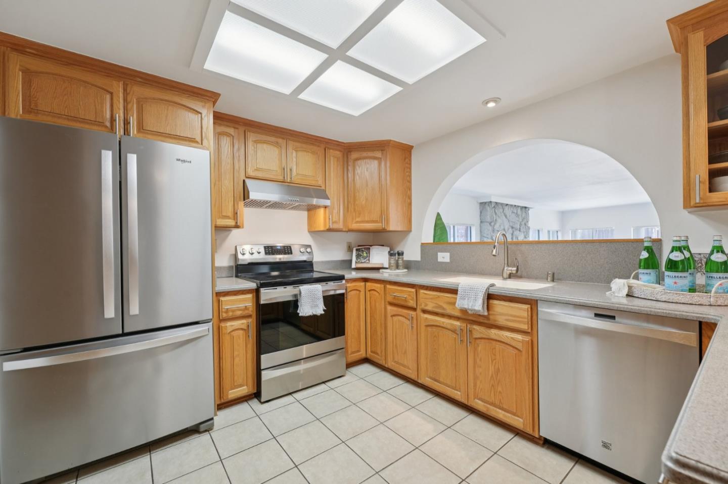 Detail Gallery Image 16 of 41 For 5886 Falon Way, San Jose,  CA 95123 - 3 Beds | 2 Baths