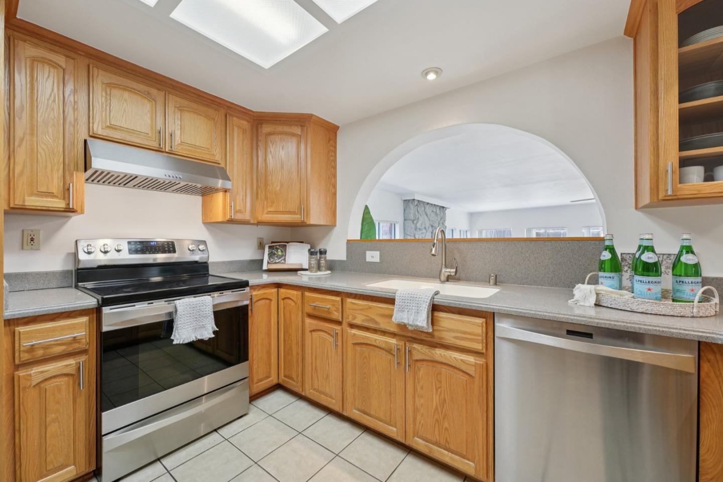 Detail Gallery Image 17 of 41 For 5886 Falon Way, San Jose,  CA 95123 - 3 Beds | 2 Baths