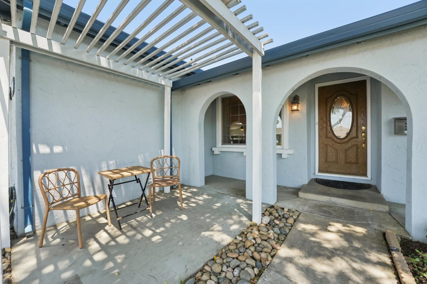 Detail Gallery Image 3 of 41 For 5886 Falon Way, San Jose,  CA 95123 - 3 Beds | 2 Baths