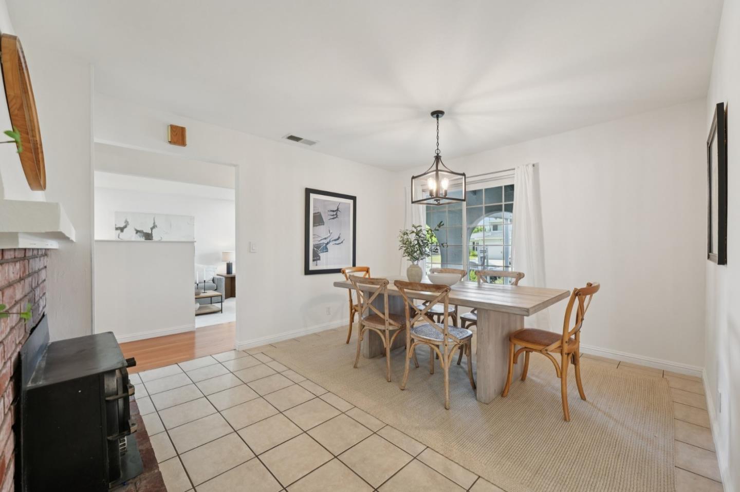 Detail Gallery Image 9 of 41 For 5886 Falon Way, San Jose,  CA 95123 - 3 Beds | 2 Baths