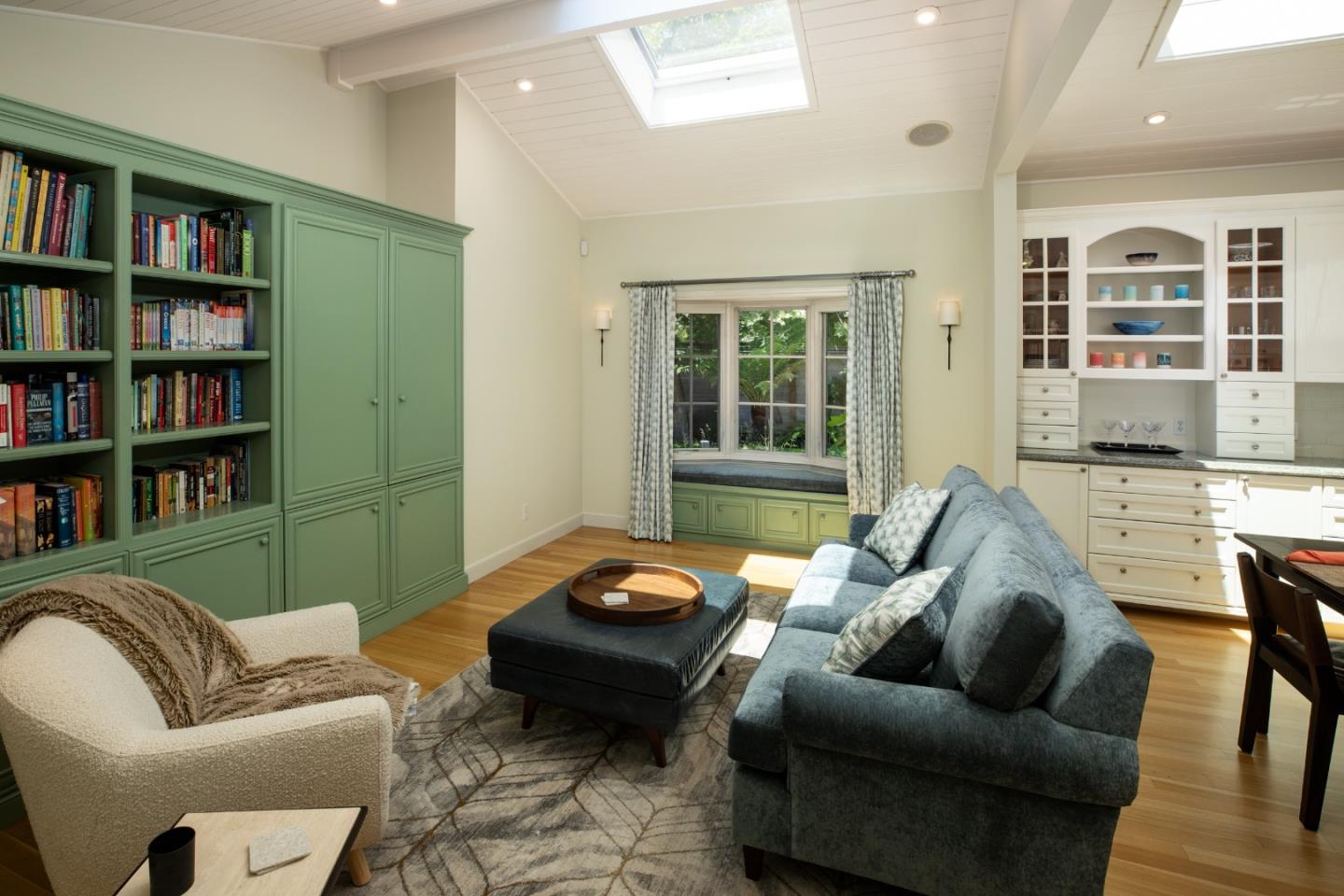 Detail Gallery Image 14 of 37 For 343 Lloyden Park Ln, Atherton,  CA 94027 - 3 Beds | 3 Baths