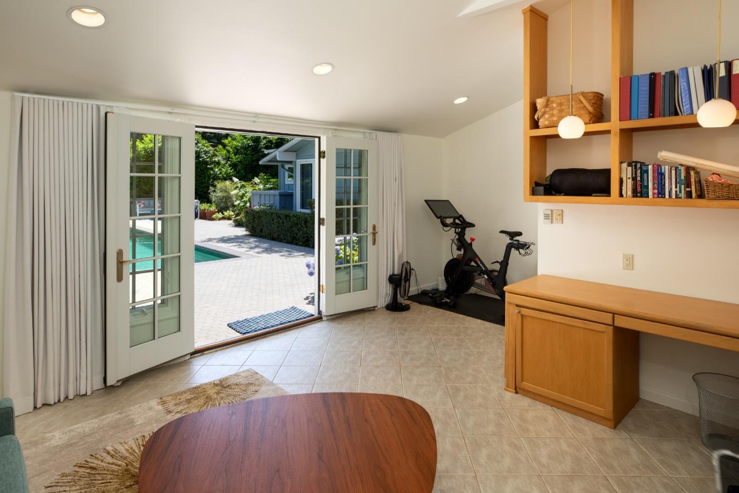 Detail Gallery Image 26 of 37 For 343 Lloyden Park Ln, Atherton,  CA 94027 - 3 Beds | 3 Baths