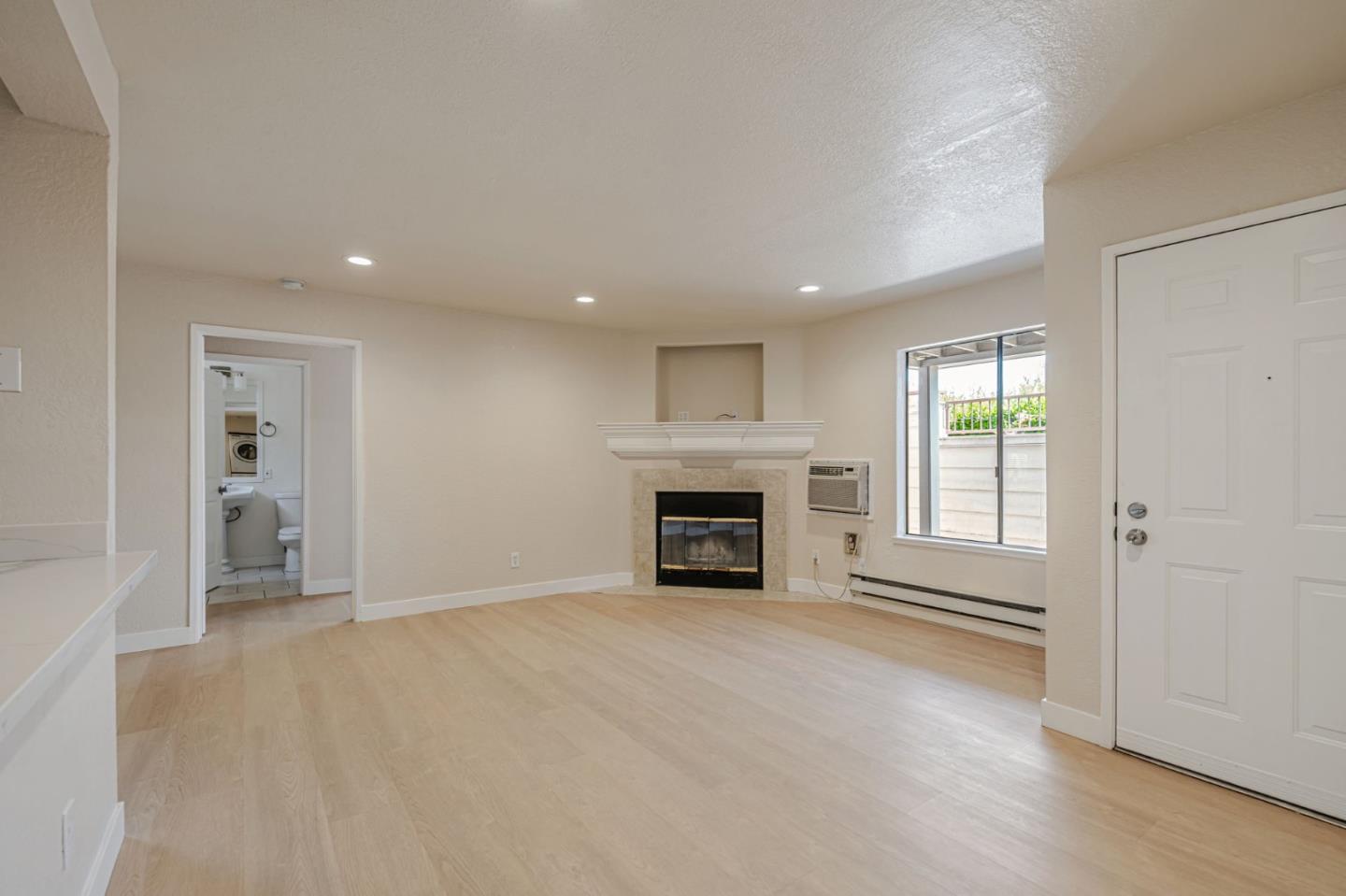Detail Gallery Image 11 of 37 For 8 Lancaster Cir #130,  Bay Point,  CA 94565 - 2 Beds | 2 Baths