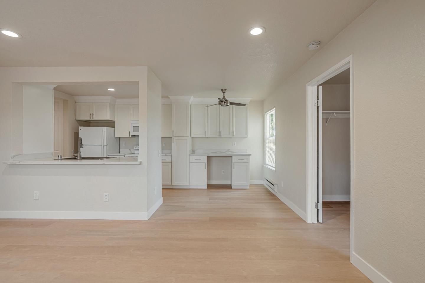 Detail Gallery Image 14 of 37 For 8 Lancaster Cir #130,  Bay Point,  CA 94565 - 2 Beds | 2 Baths