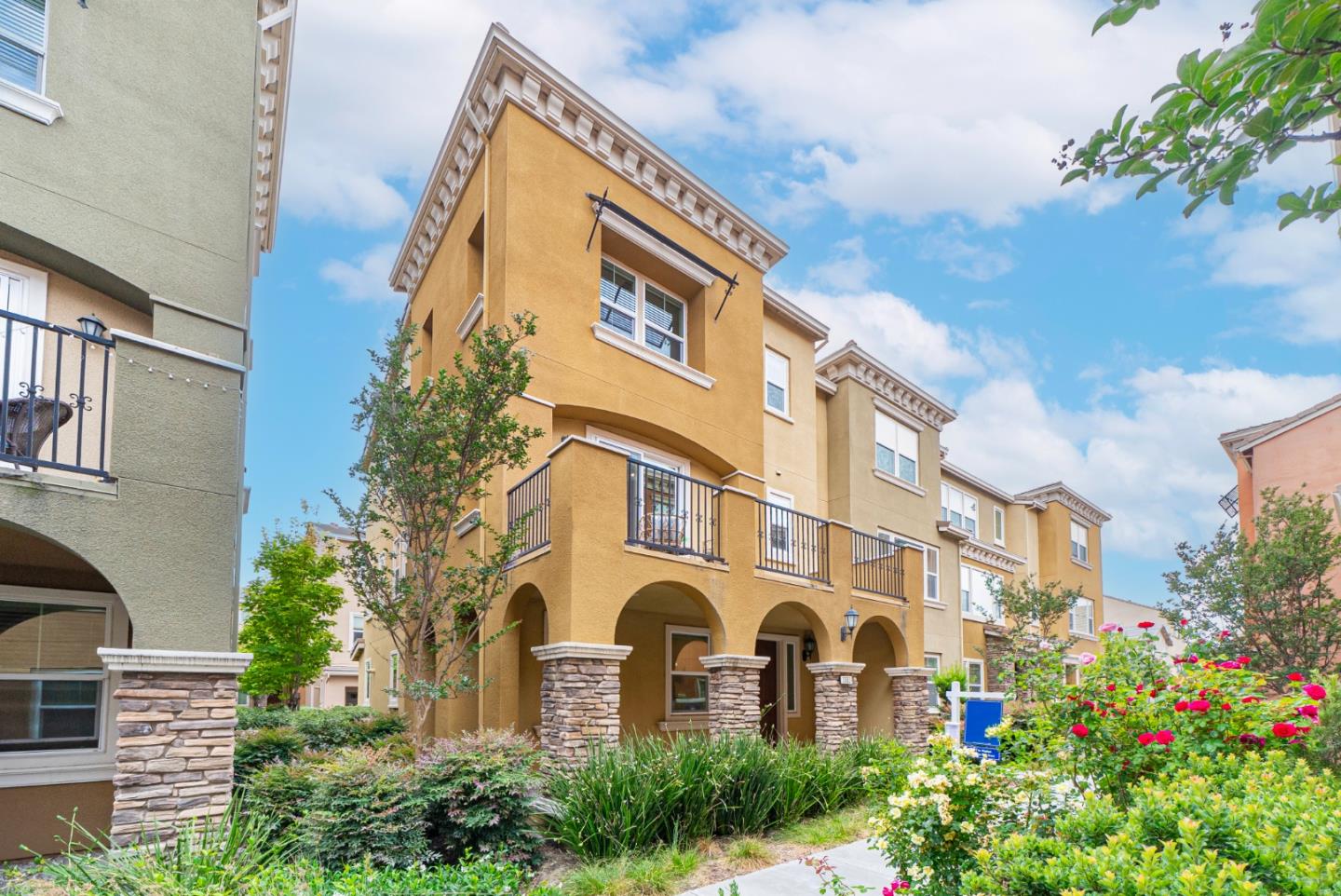 Detail Gallery Image 2 of 46 For 38924 Spicebush Pl, Newark,  CA 94560 - 4 Beds | 3/1 Baths