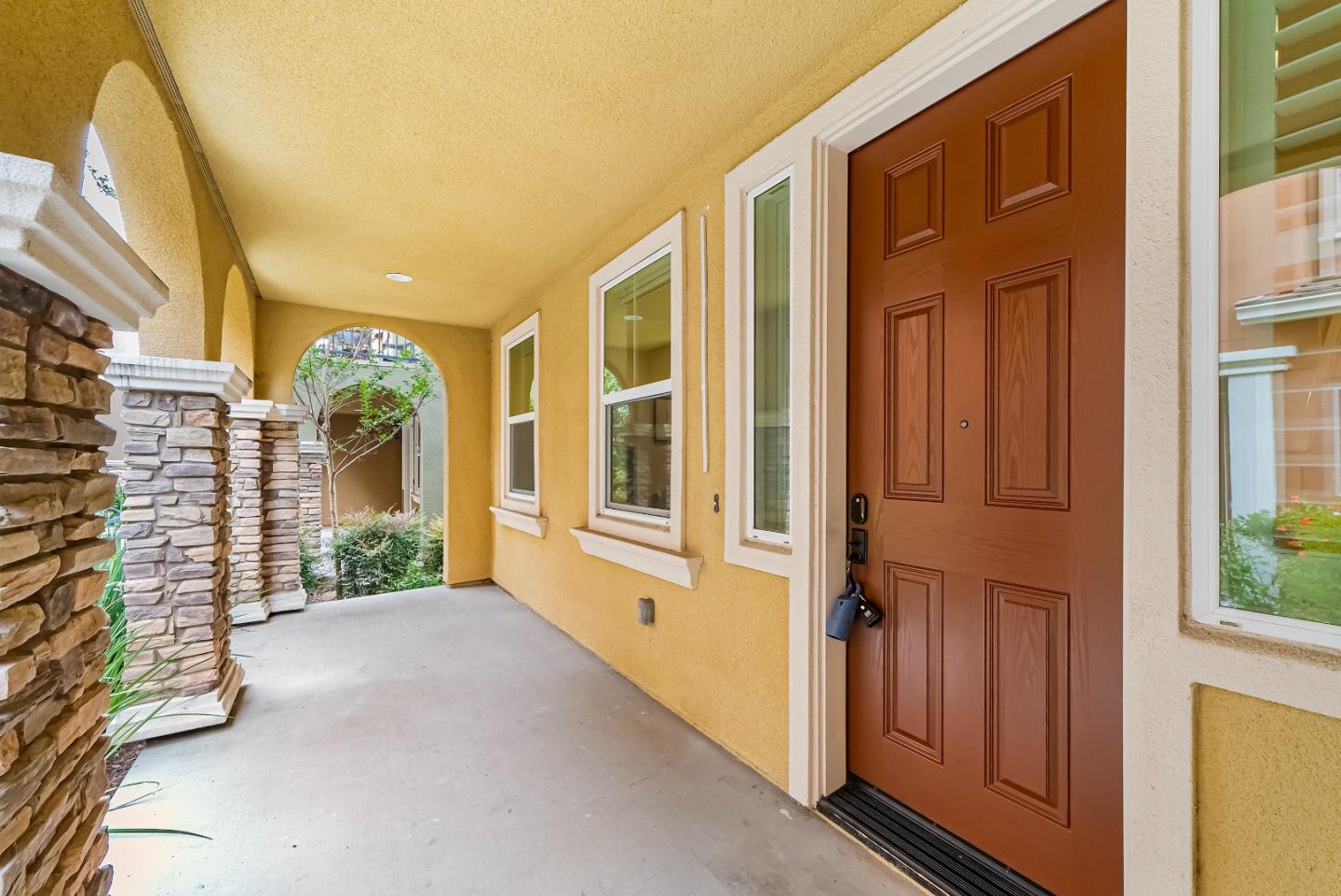 Detail Gallery Image 4 of 46 For 38924 Spicebush Pl, Newark,  CA 94560 - 4 Beds | 3/1 Baths