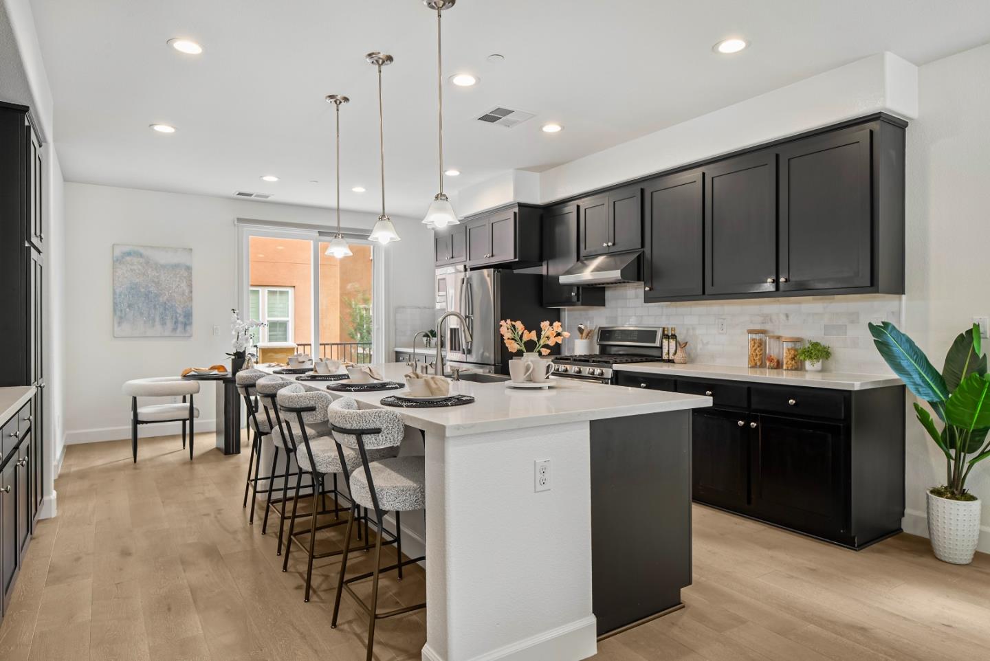 Detail Gallery Image 8 of 46 For 38924 Spicebush Pl, Newark,  CA 94560 - 4 Beds | 3/1 Baths
