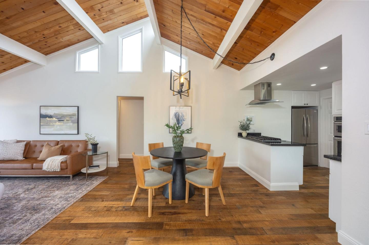 Detail Gallery Image 15 of 42 For 475 4th St, Montara,  CA 94037 - 3 Beds | 2 Baths