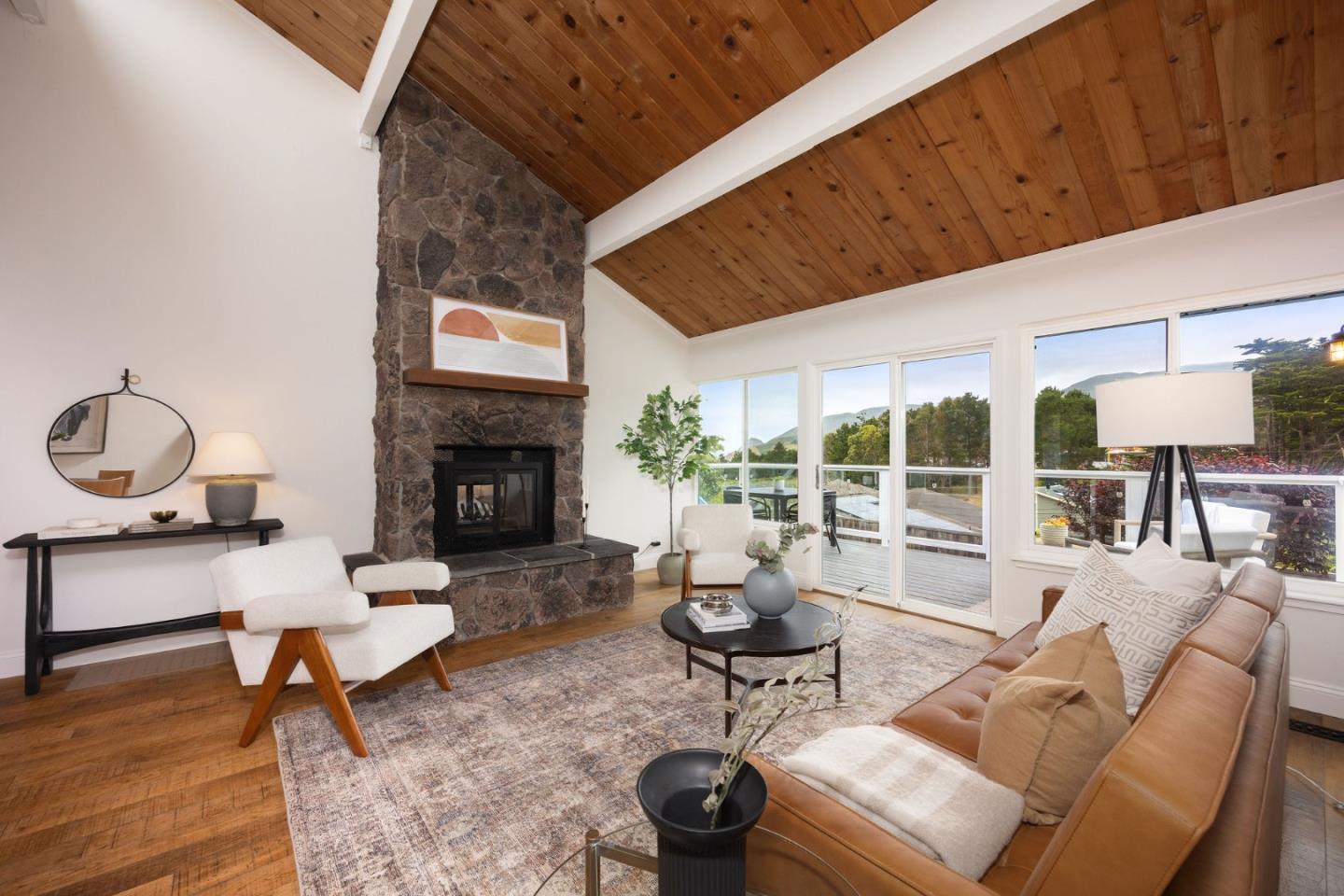 Detail Gallery Image 16 of 42 For 475 4th St, Montara,  CA 94037 - 3 Beds | 2 Baths