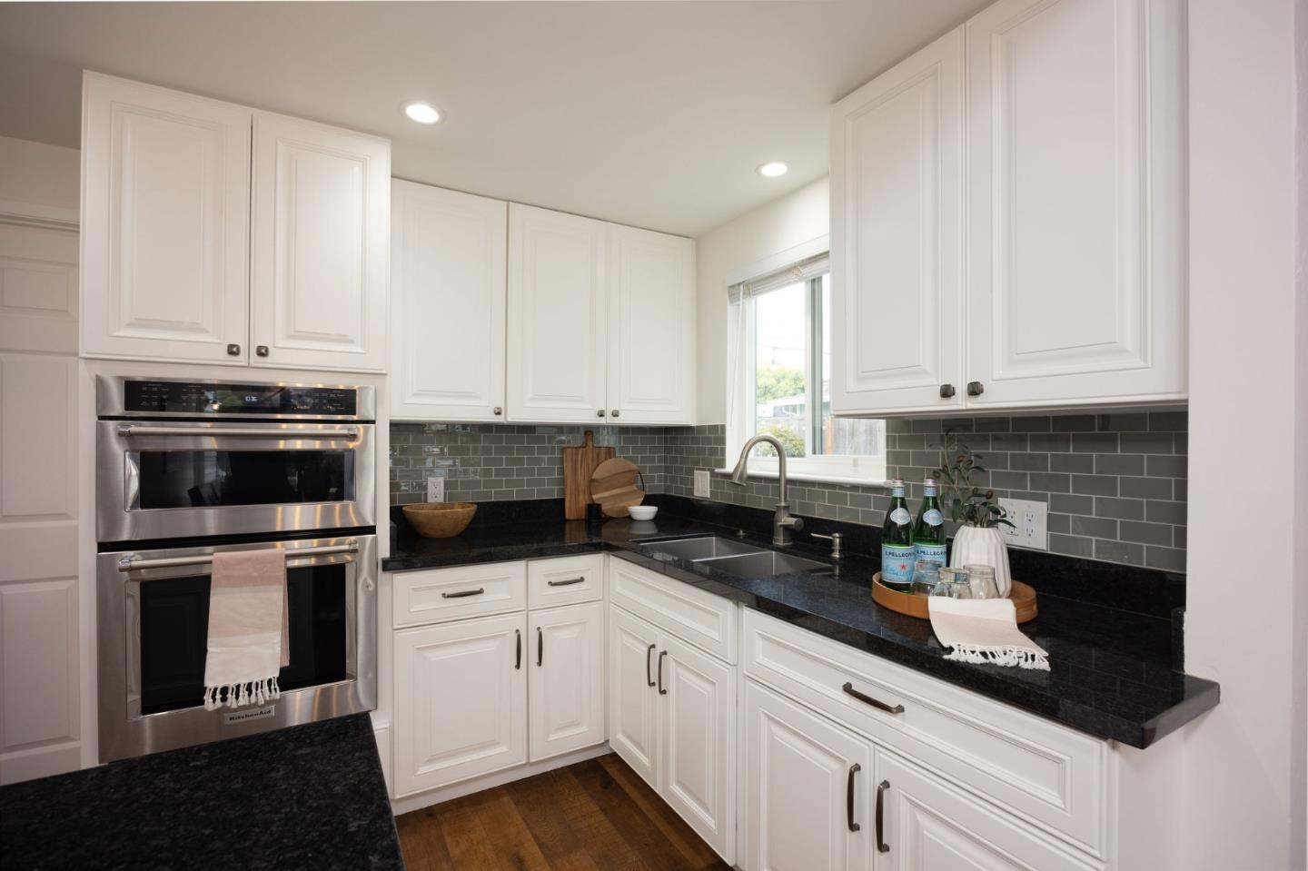 Detail Gallery Image 23 of 42 For 475 4th St, Montara,  CA 94037 - 3 Beds | 2 Baths