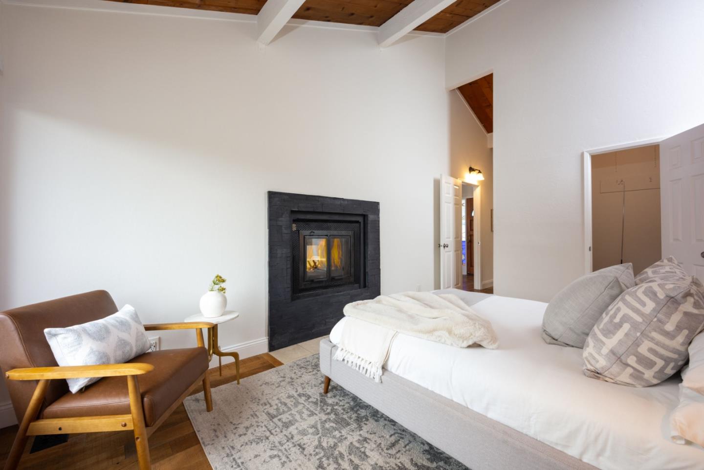 Detail Gallery Image 27 of 42 For 475 4th St, Montara,  CA 94037 - 3 Beds | 2 Baths