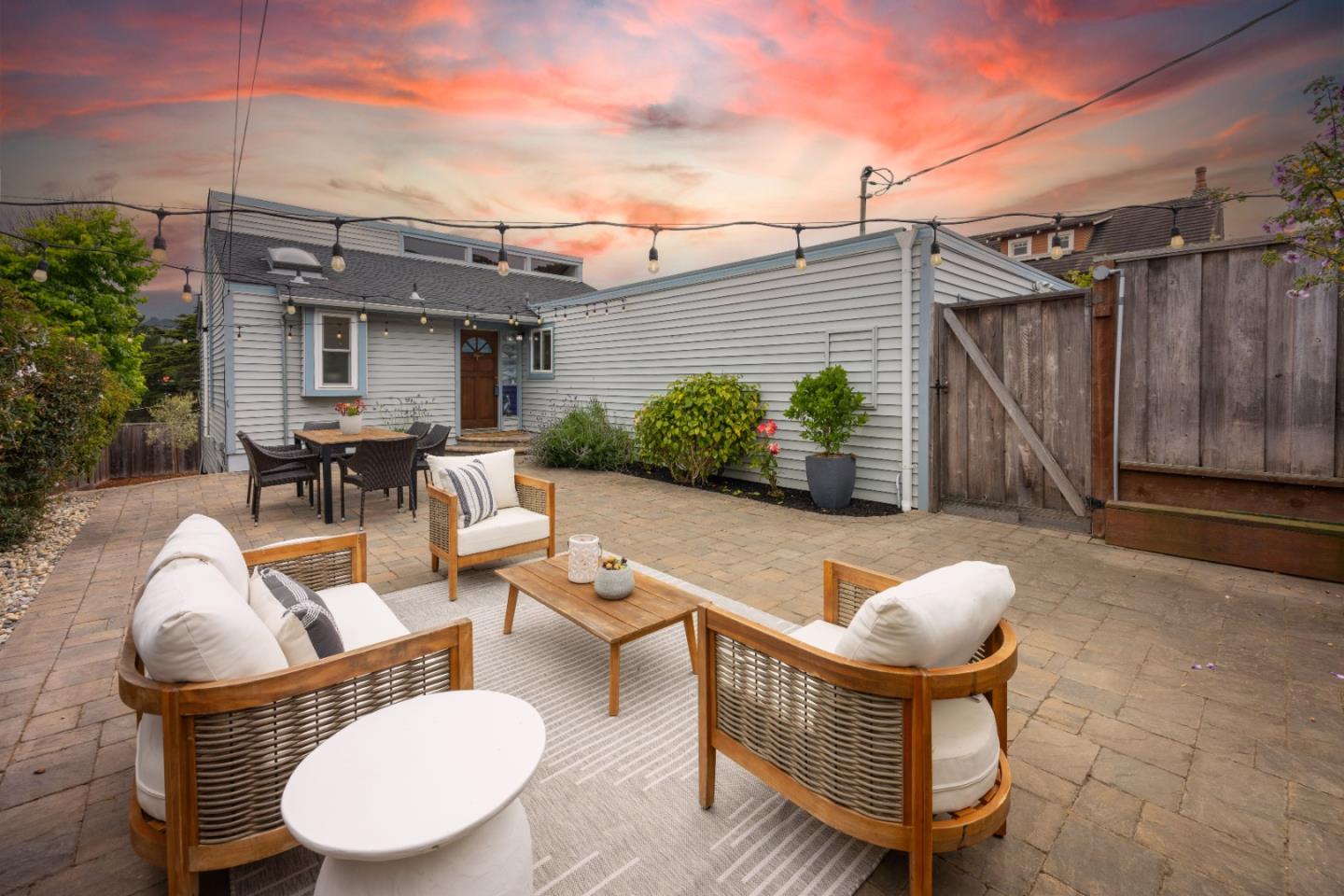 Detail Gallery Image 38 of 42 For 475 4th St, Montara,  CA 94037 - 3 Beds | 2 Baths