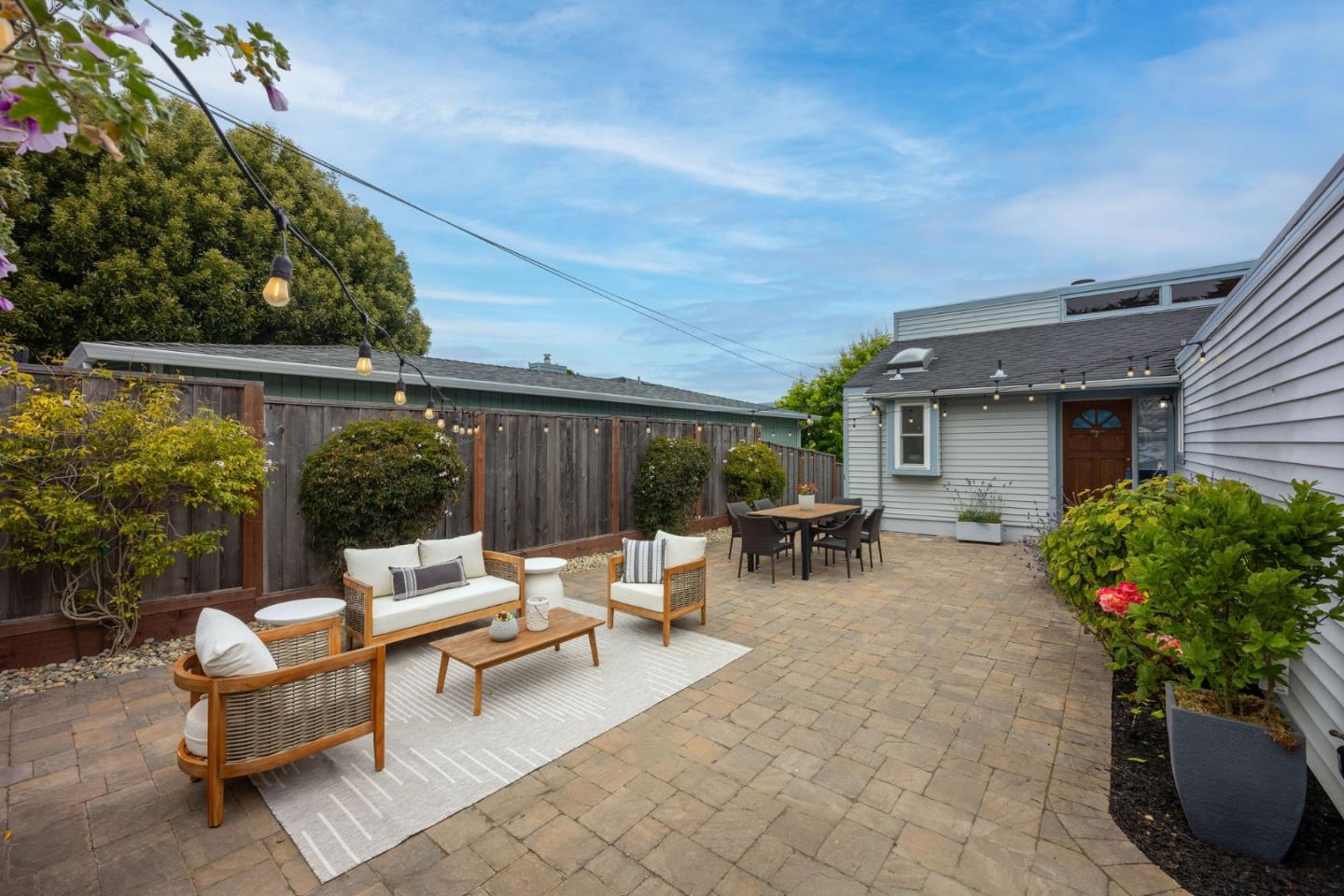 Detail Gallery Image 8 of 42 For 475 4th St, Montara,  CA 94037 - 3 Beds | 2 Baths