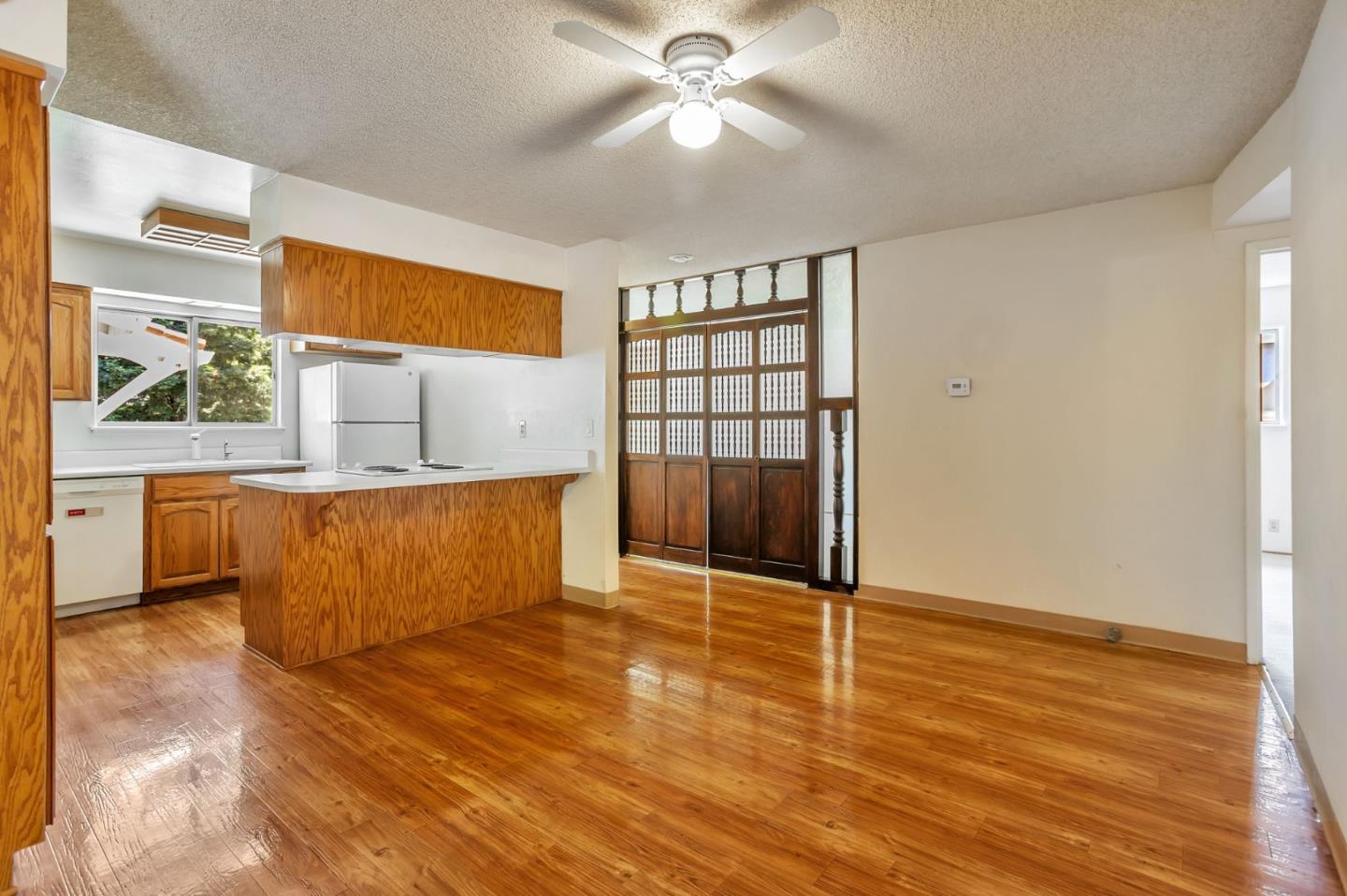 Detail Gallery Image 12 of 29 For 4083 Acapulco Dr, Campbell,  CA 95008 - 4 Beds | 2 Baths