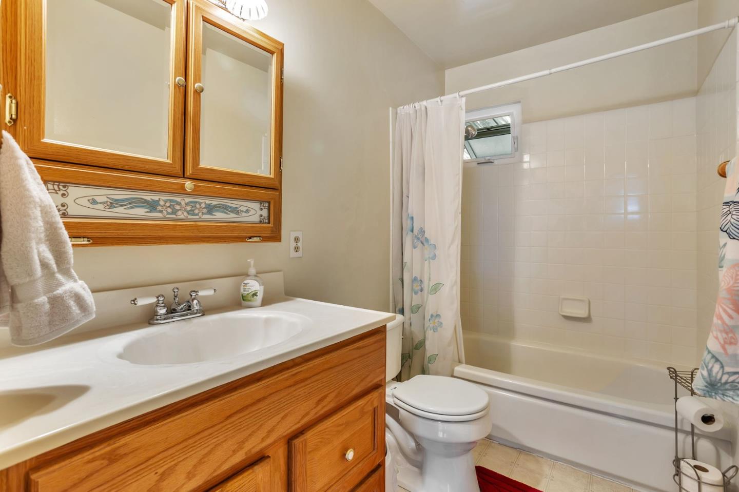Detail Gallery Image 16 of 29 For 4083 Acapulco Dr, Campbell,  CA 95008 - 4 Beds | 2 Baths