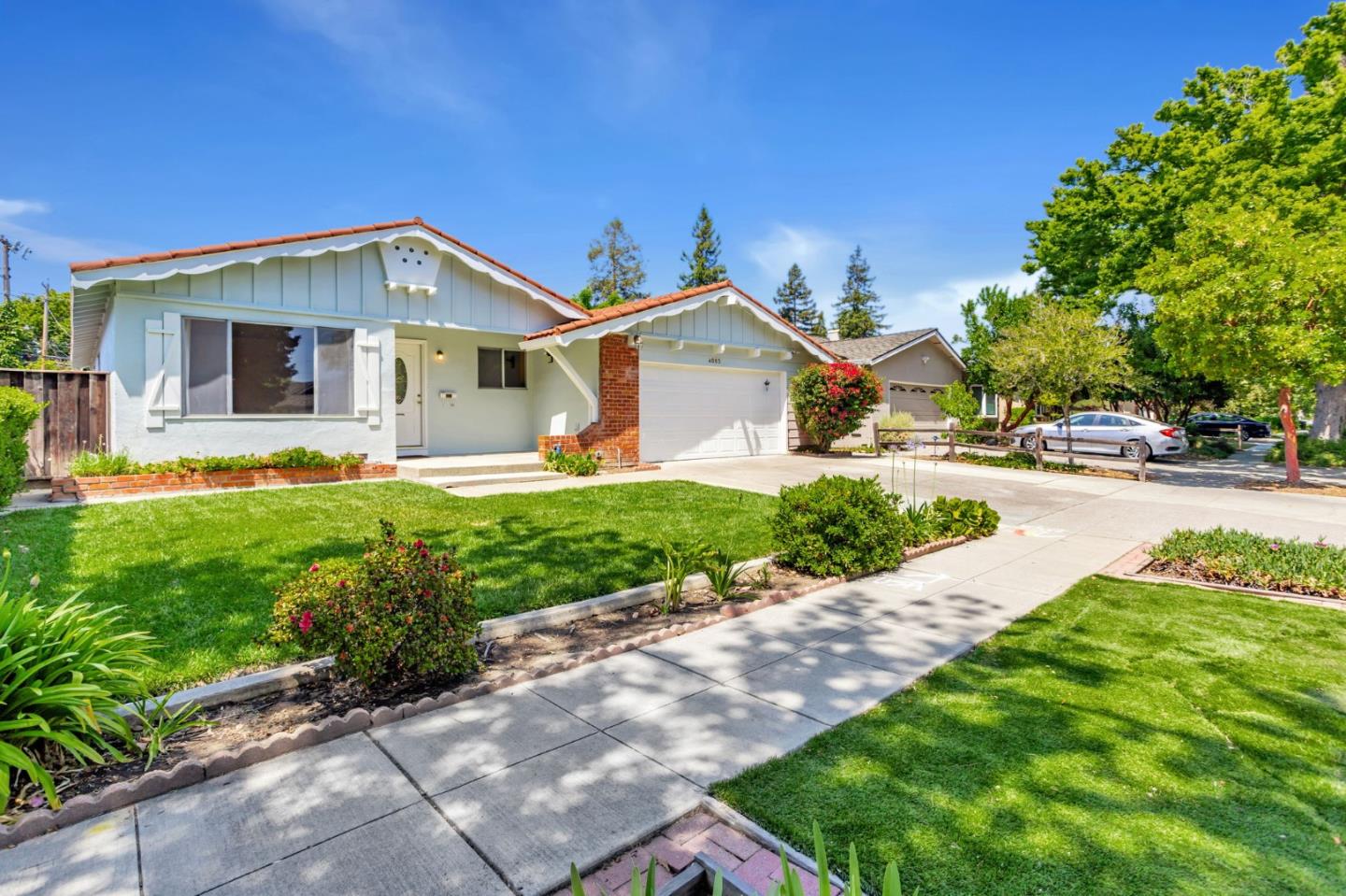 Detail Gallery Image 2 of 29 For 4083 Acapulco Dr, Campbell,  CA 95008 - 4 Beds | 2 Baths