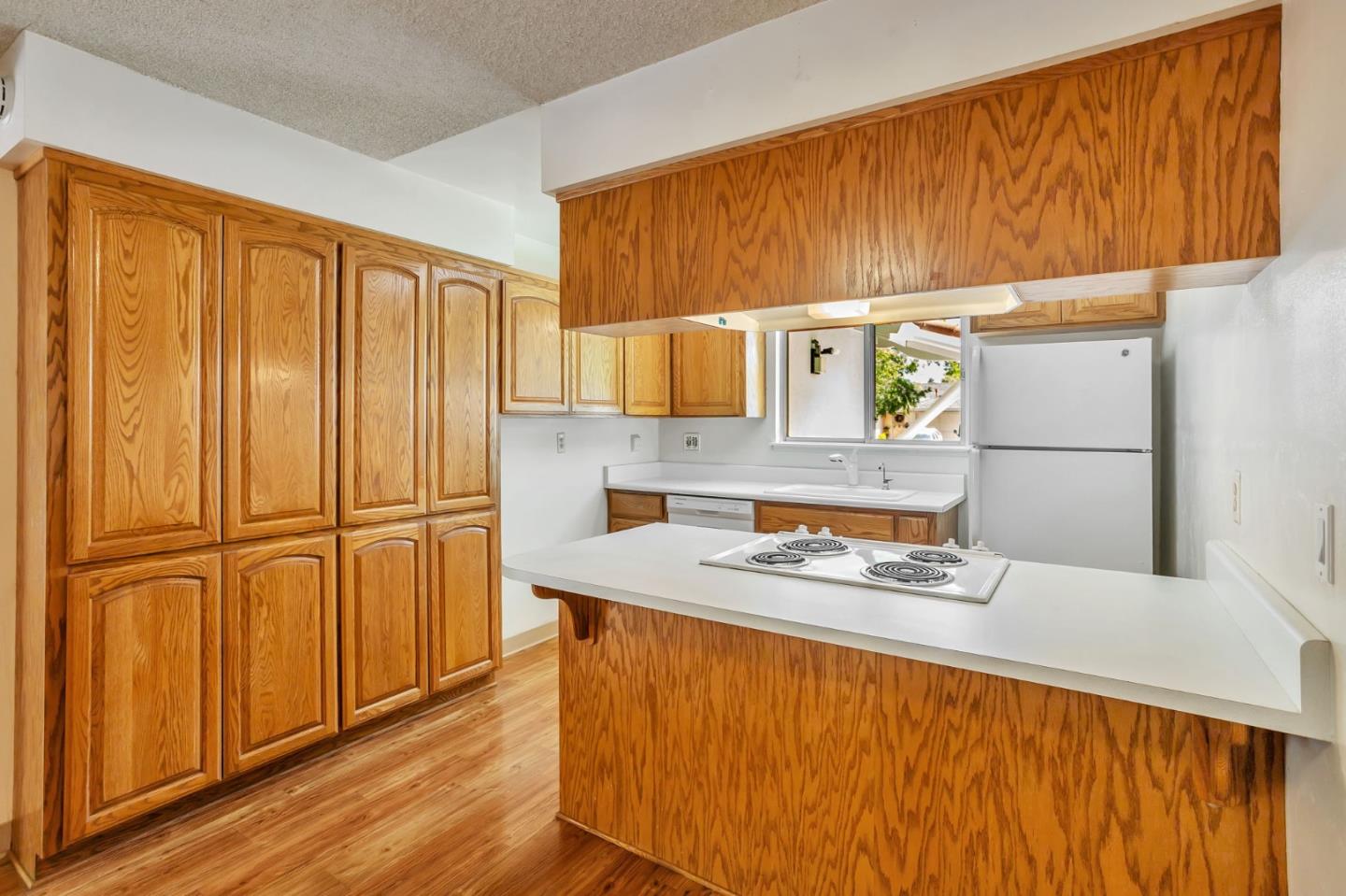 Detail Gallery Image 9 of 29 For 4083 Acapulco Dr, Campbell,  CA 95008 - 4 Beds | 2 Baths