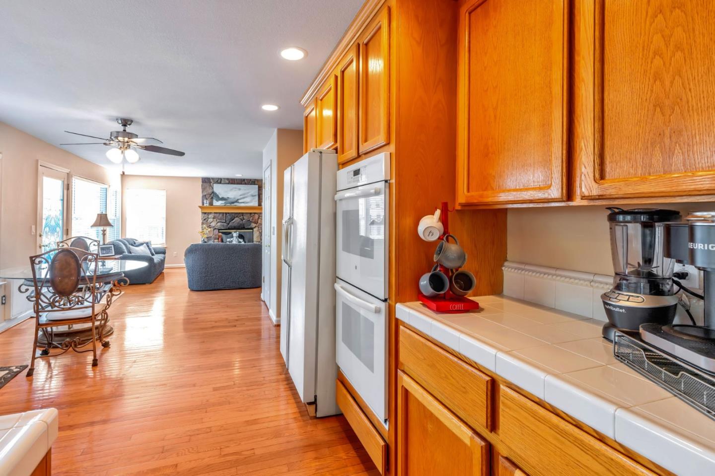 Detail Gallery Image 14 of 43 For 291 Wright Ave, Morgan Hill,  CA 95037 - 4 Beds | 3 Baths