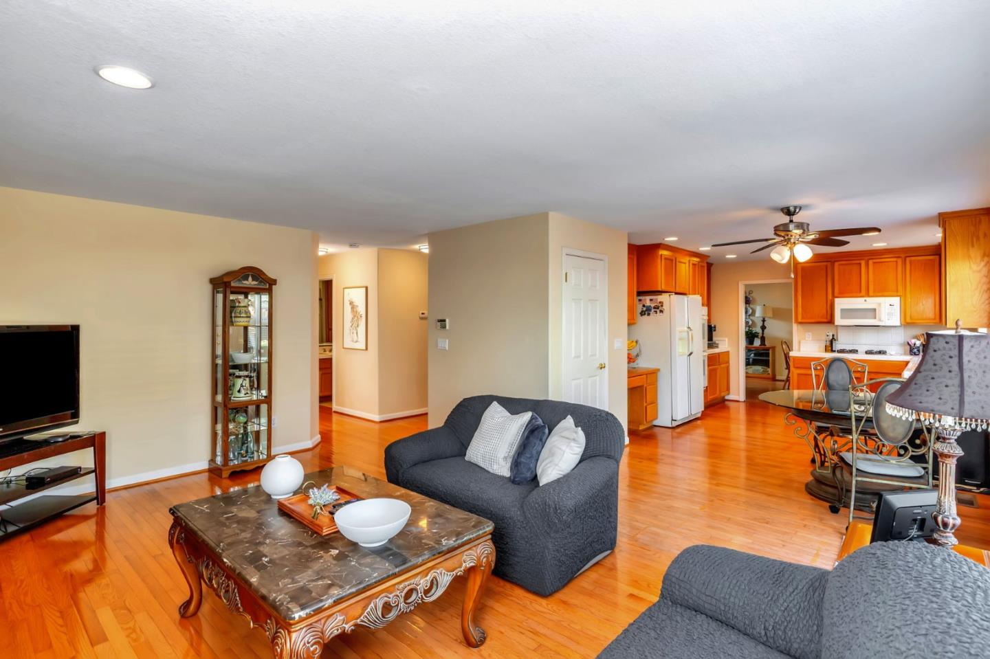 Detail Gallery Image 17 of 43 For 291 Wright Ave, Morgan Hill,  CA 95037 - 4 Beds | 3 Baths