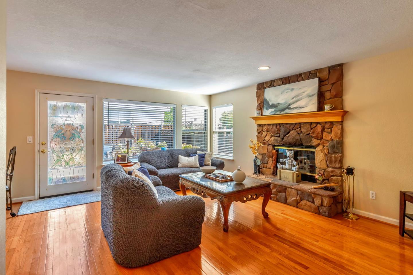Detail Gallery Image 18 of 43 For 291 Wright Ave, Morgan Hill,  CA 95037 - 4 Beds | 3 Baths