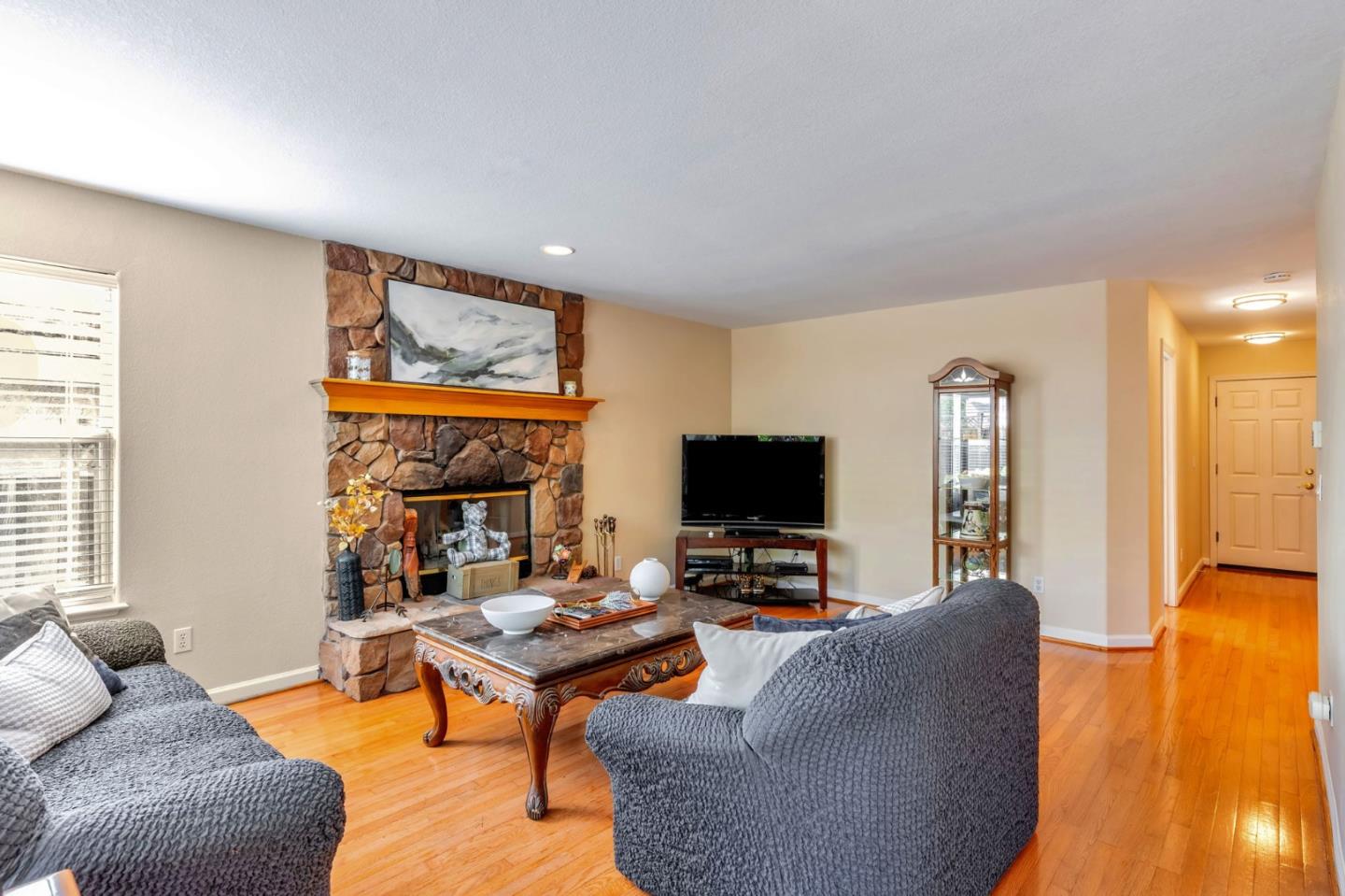 Detail Gallery Image 19 of 43 For 291 Wright Ave, Morgan Hill,  CA 95037 - 4 Beds | 3 Baths
