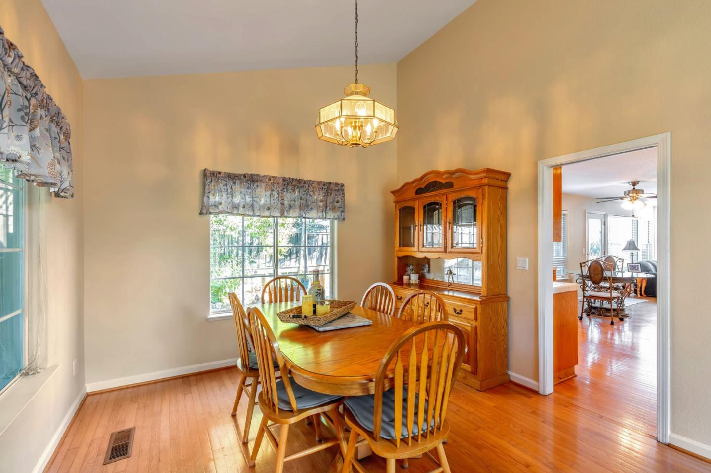Detail Gallery Image 21 of 43 For 291 Wright Ave, Morgan Hill,  CA 95037 - 4 Beds | 3 Baths