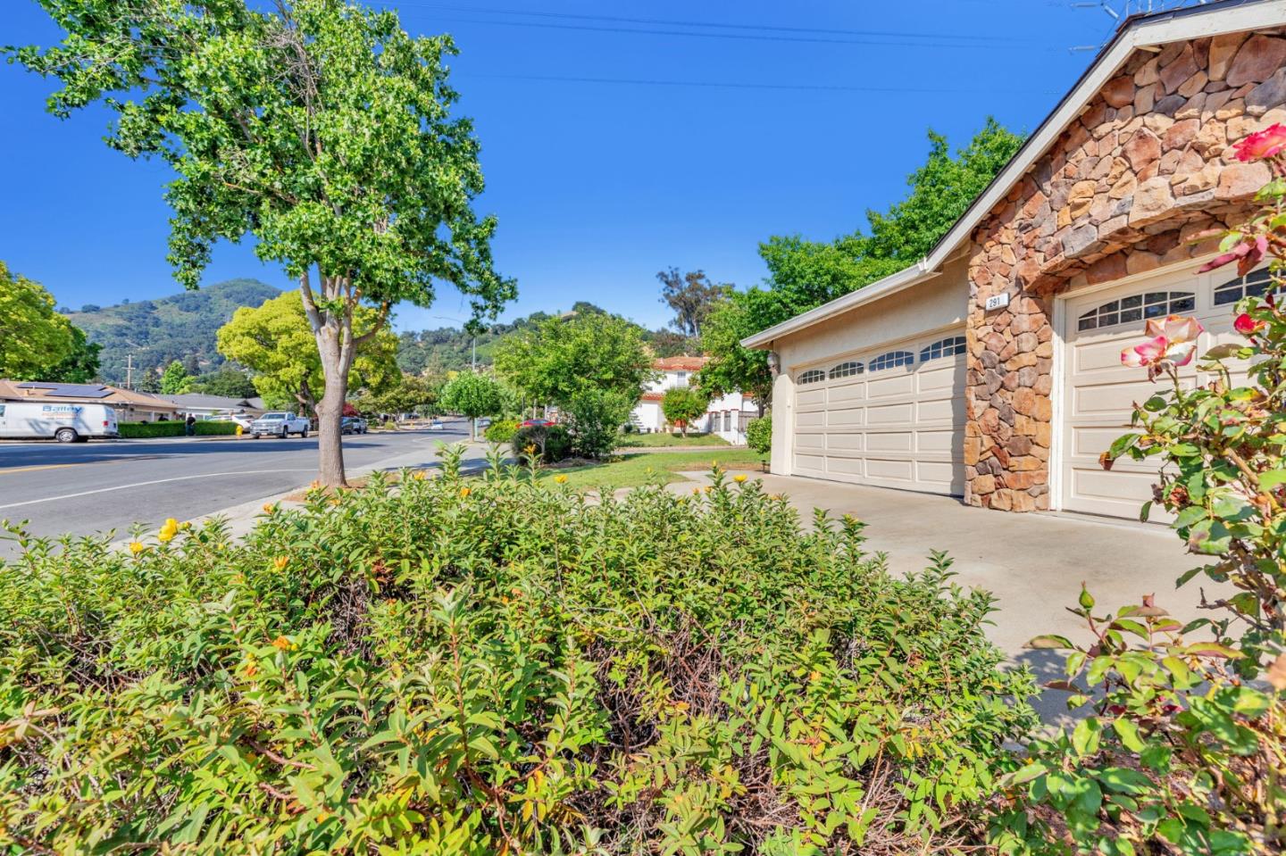 Detail Gallery Image 3 of 43 For 291 Wright Ave, Morgan Hill,  CA 95037 - 4 Beds | 3 Baths