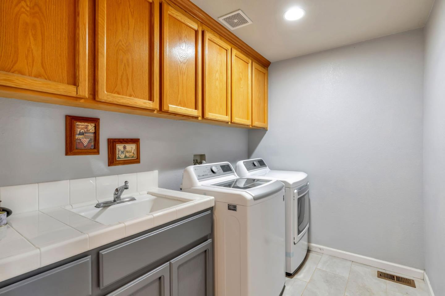 Detail Gallery Image 39 of 43 For 291 Wright Ave, Morgan Hill,  CA 95037 - 4 Beds | 3 Baths