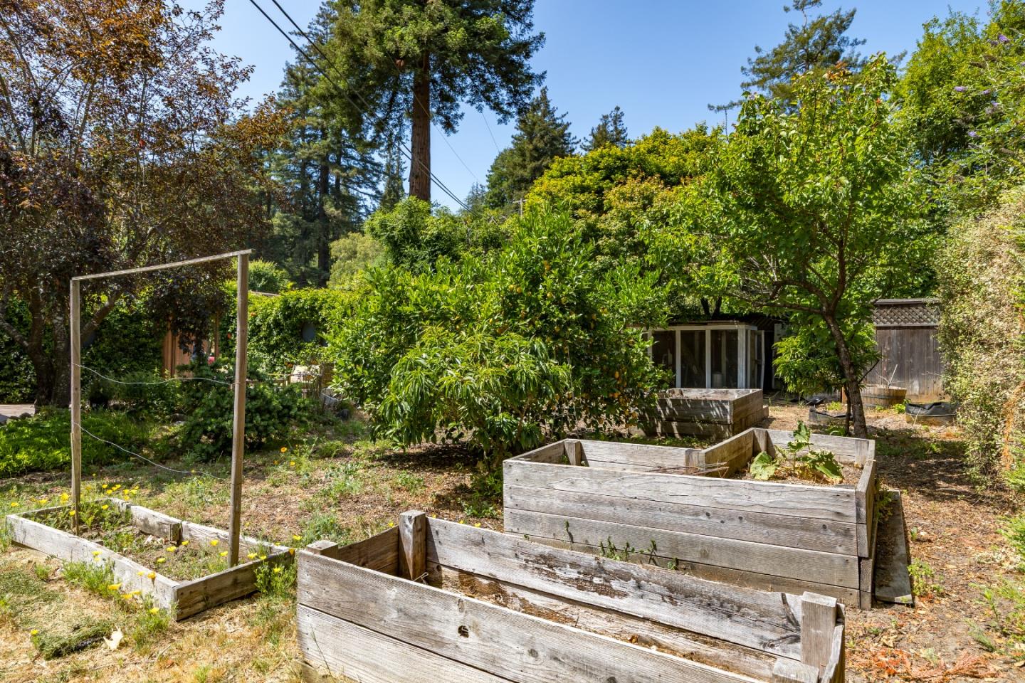 Detail Gallery Image 60 of 73 For 3714 Purling Brook, Soquel,  CA 95073 - 3 Beds | 2/1 Baths