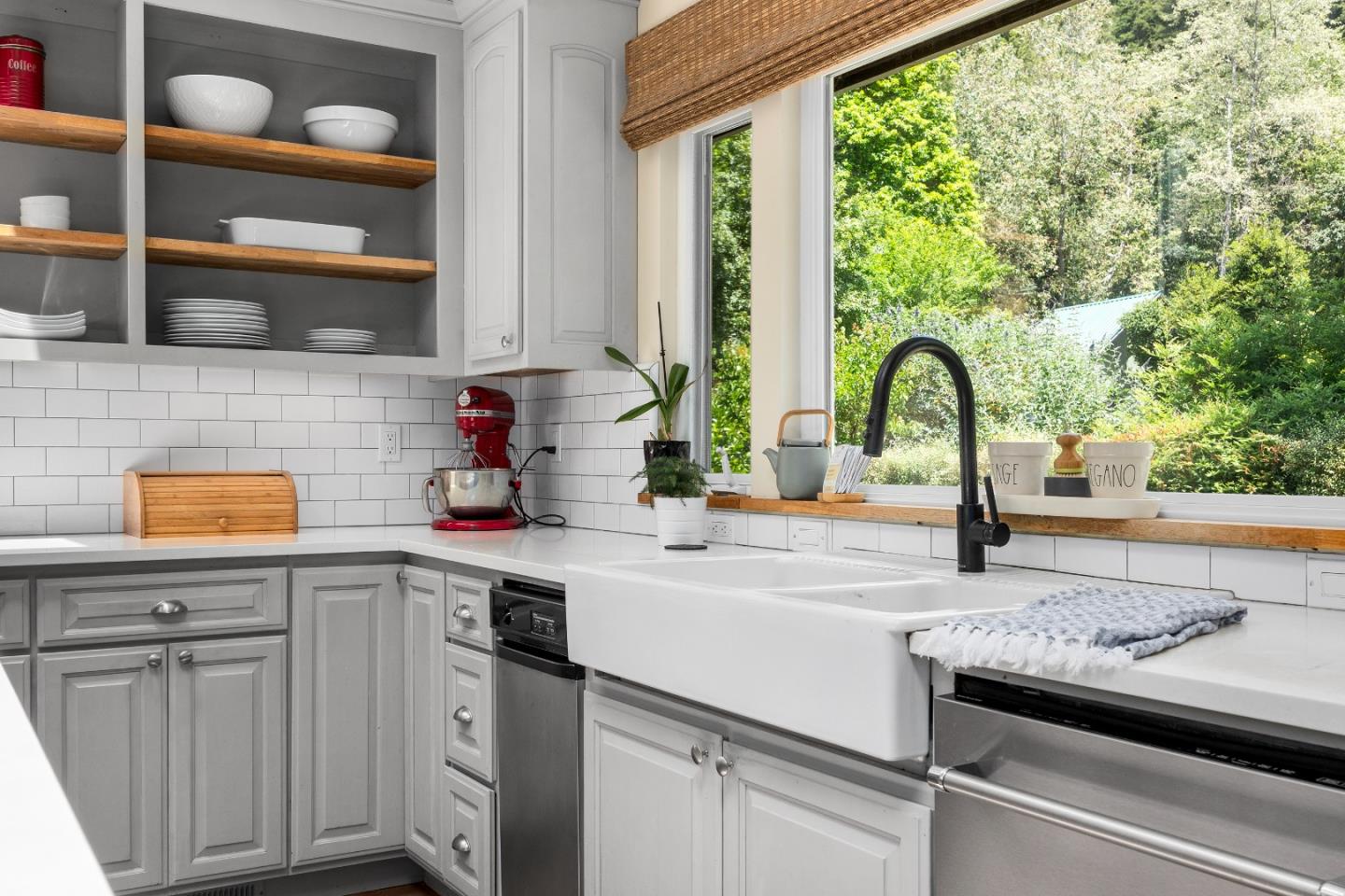 Detail Gallery Image 7 of 73 For 3714 Purling Brook, Soquel,  CA 95073 - 3 Beds | 2/1 Baths
