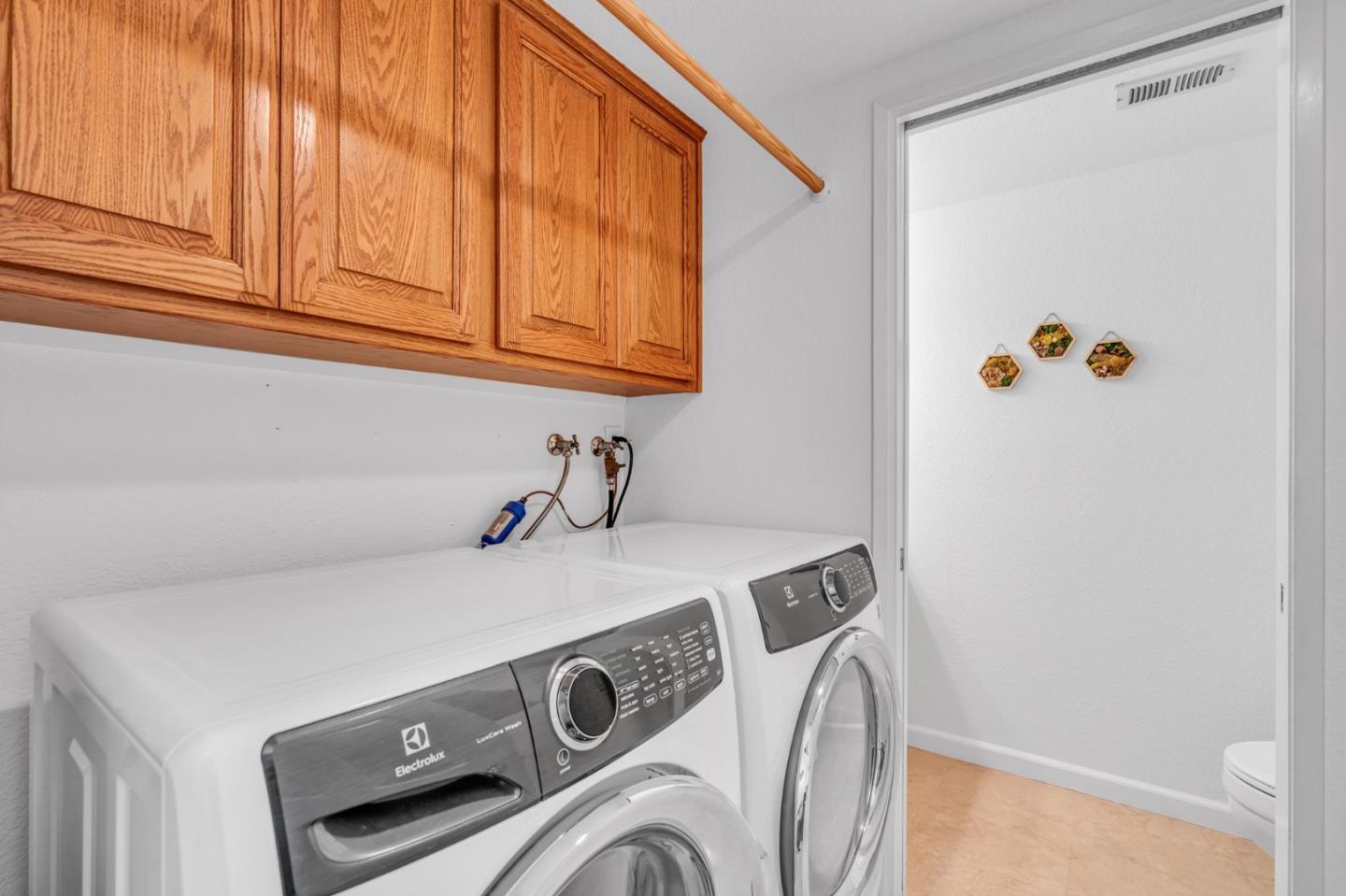 Detail Gallery Image 22 of 30 For 556 Quail Bush Ct, San Jose,  CA 95117 - 2 Beds | 2/1 Baths