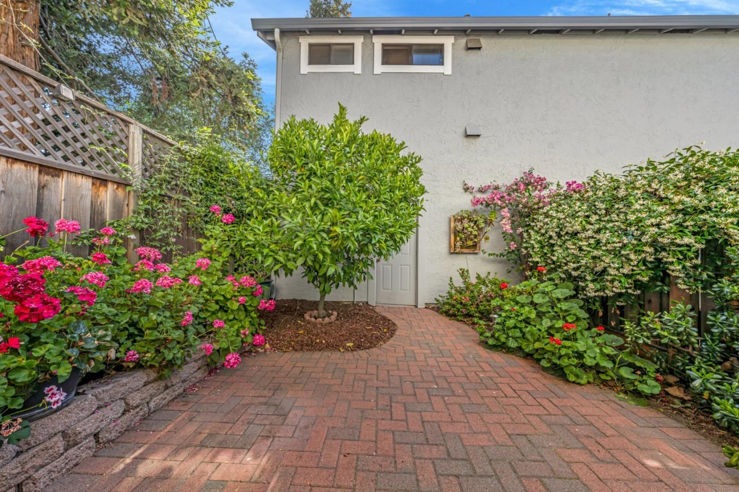 Detail Gallery Image 24 of 30 For 556 Quail Bush Ct, San Jose,  CA 95117 - 2 Beds | 2/1 Baths