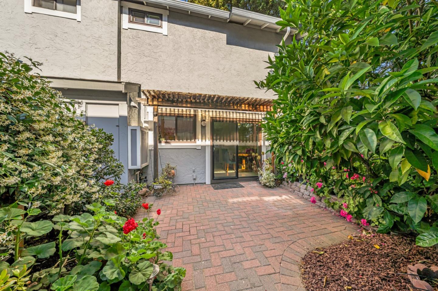Detail Gallery Image 26 of 30 For 556 Quail Bush Ct, San Jose,  CA 95117 - 2 Beds | 2/1 Baths