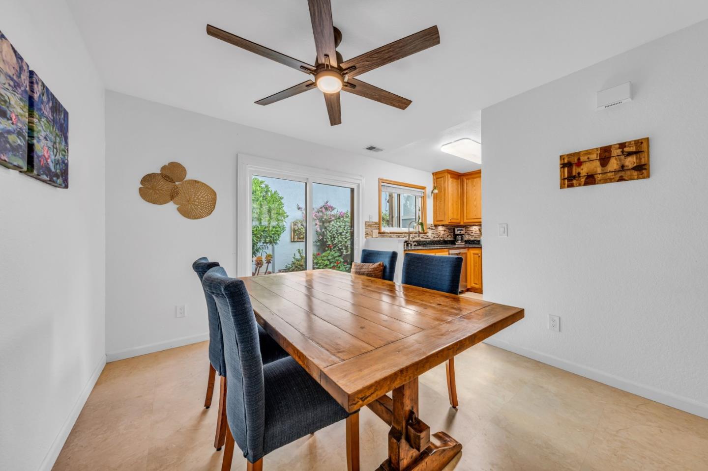 Detail Gallery Image 7 of 30 For 556 Quail Bush Ct, San Jose,  CA 95117 - 2 Beds | 2/1 Baths