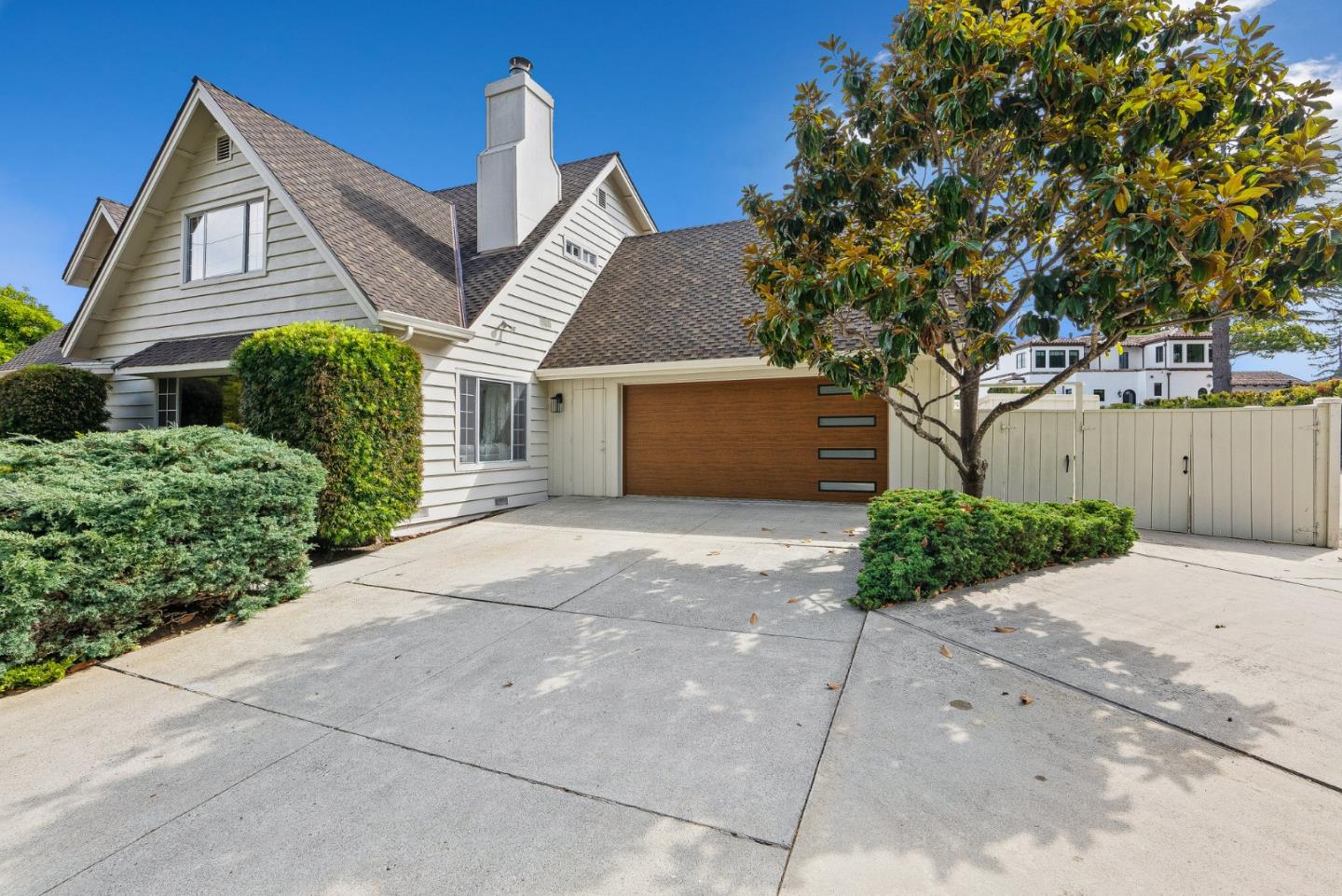 Detail Gallery Image 6 of 77 For 623 High St, Santa Cruz,  CA 95060 - 4 Beds | 3 Baths
